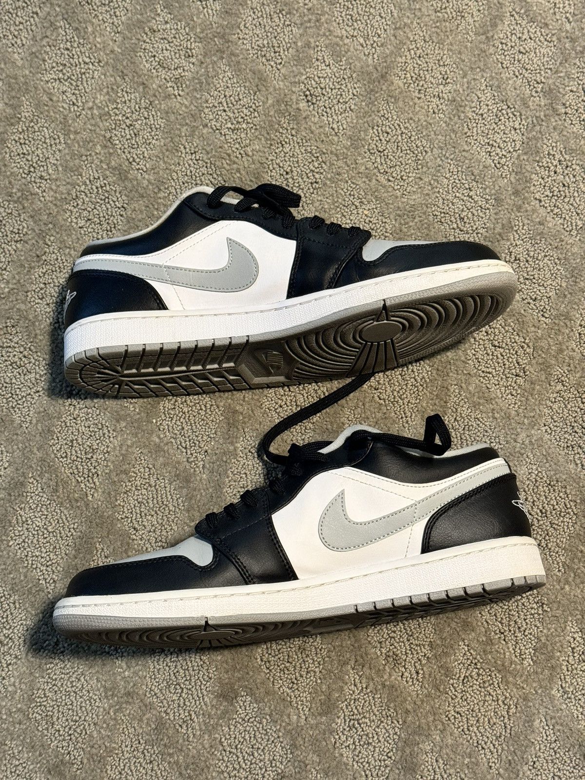 Jordan Brand × Nike Air JORDAN 1 Low “Light Smoke Grey” Sneakers Size US 11.5 / EU 44-45 - 2 Thumbnail
