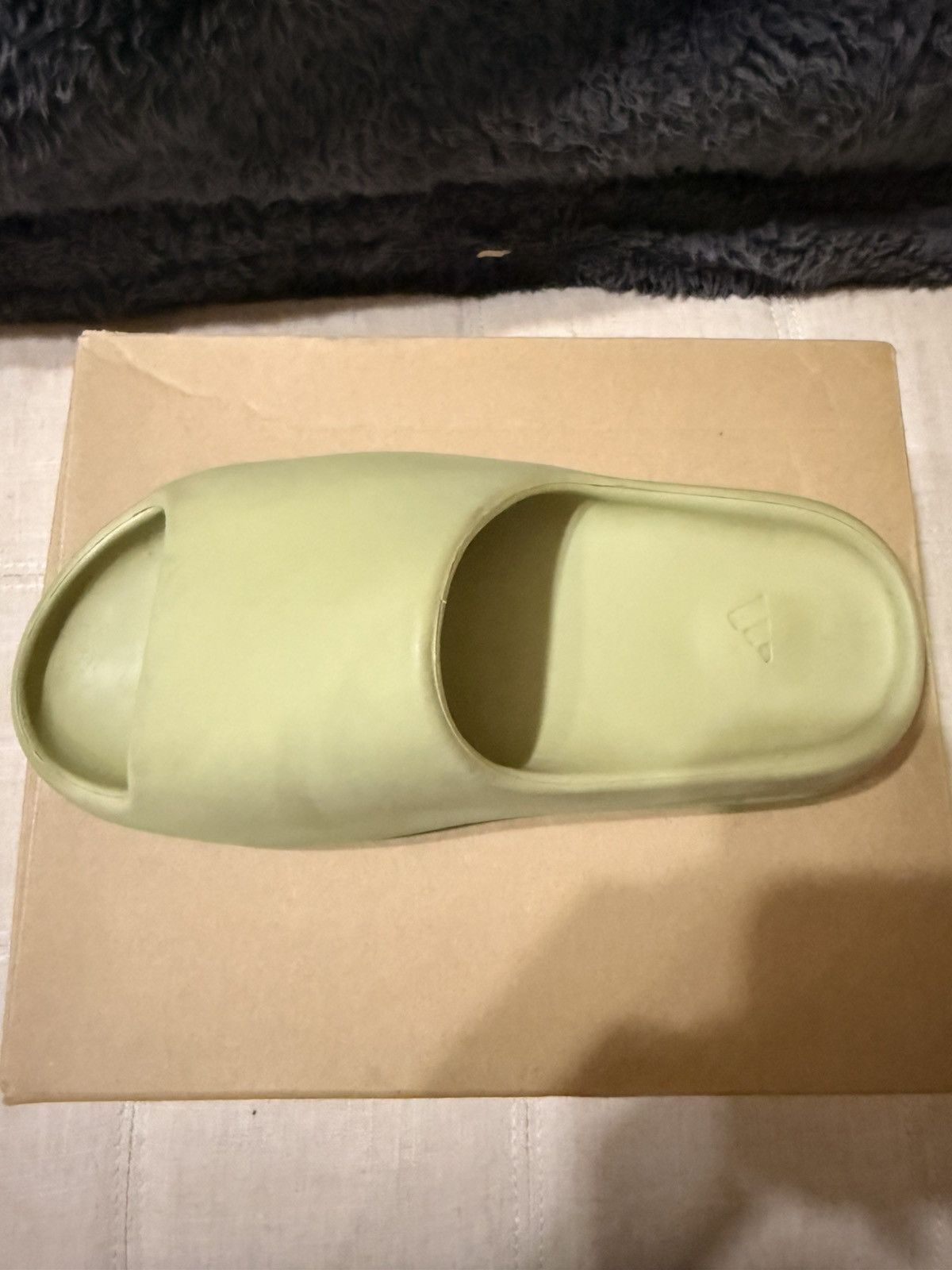 Yeezy Yeezy Slide – Unisex – Authentic – Resin Size US 6 / EU 39 - 15 Thumbnail