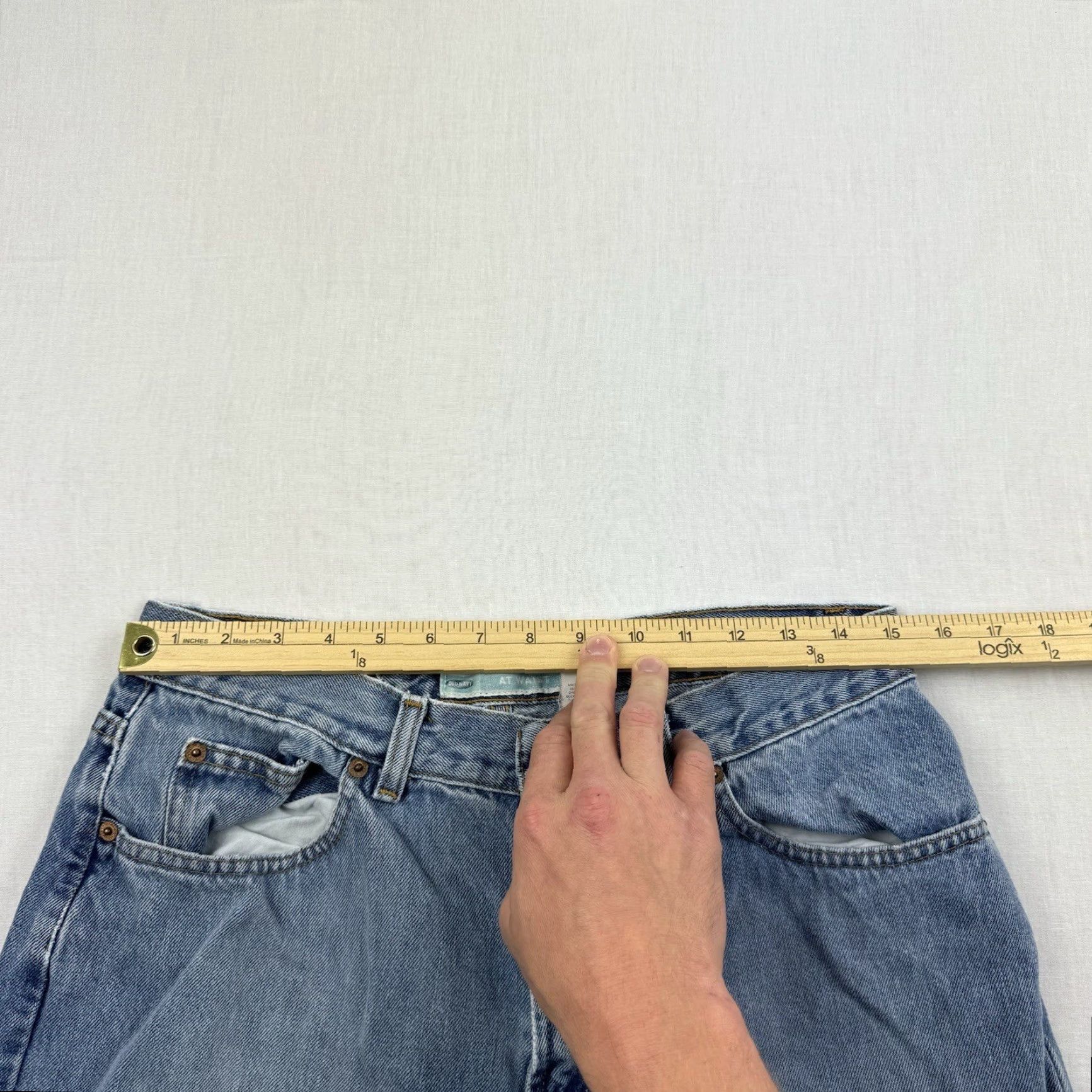 Old Navy VINTAGE Old Navy Jeans Womens 12 Short Blue Relaxed at Waist Denim Straight 90s Grunge Mens/Womens? Wait end. Size 34" / US 12 / IT 48 - 5 Thumbnail