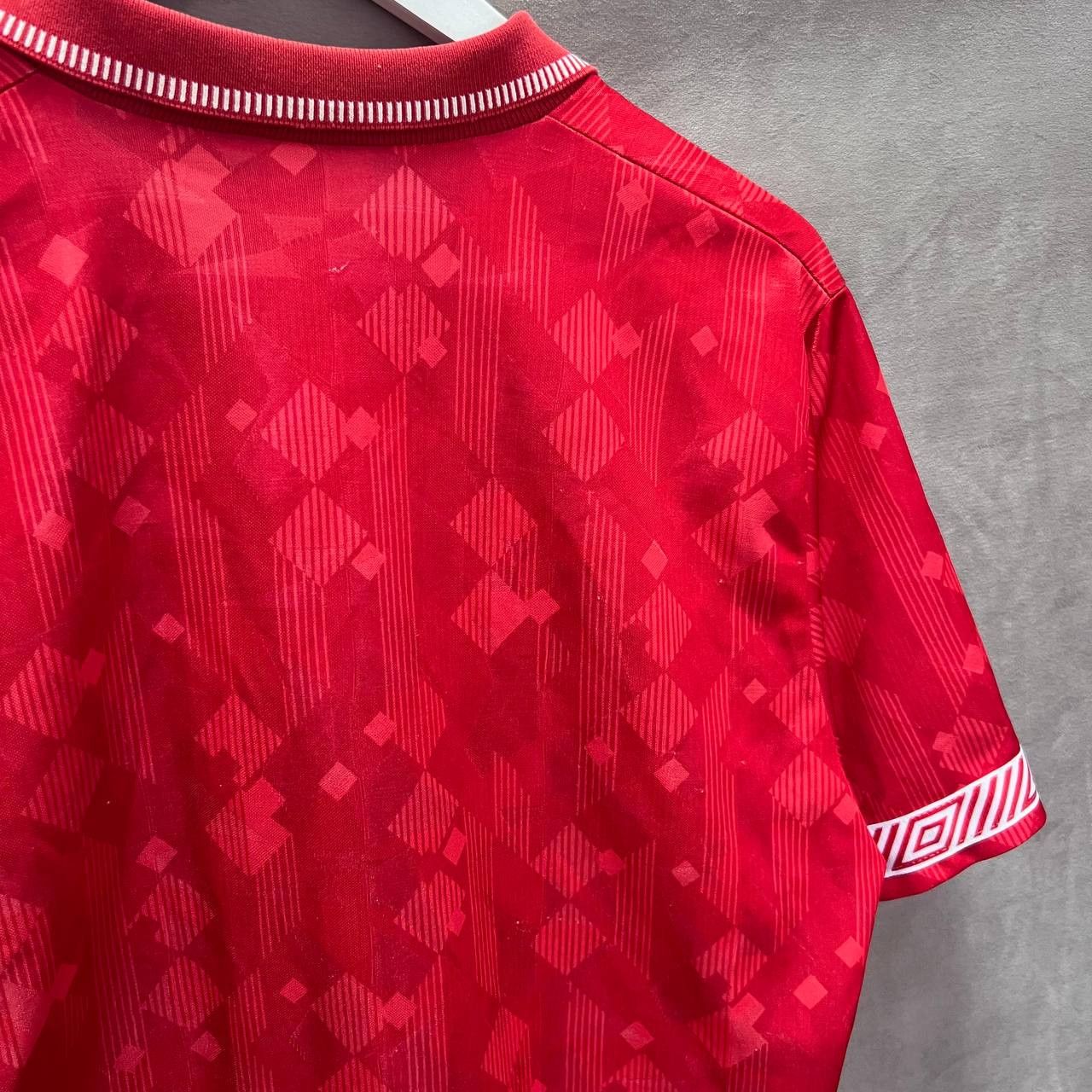 Vintage Wales 1990-92 Umbro Vintage Football Jersey M-L Size US M / EU 48-50 / 2 - 13 Thumbnail