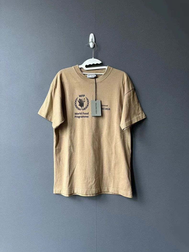 Balenciaga Balenciaga Khaki Charity Short Sleeves 2502-Nextarrow Size US S / EU 44-46 / 1 - 1 Thumbnail