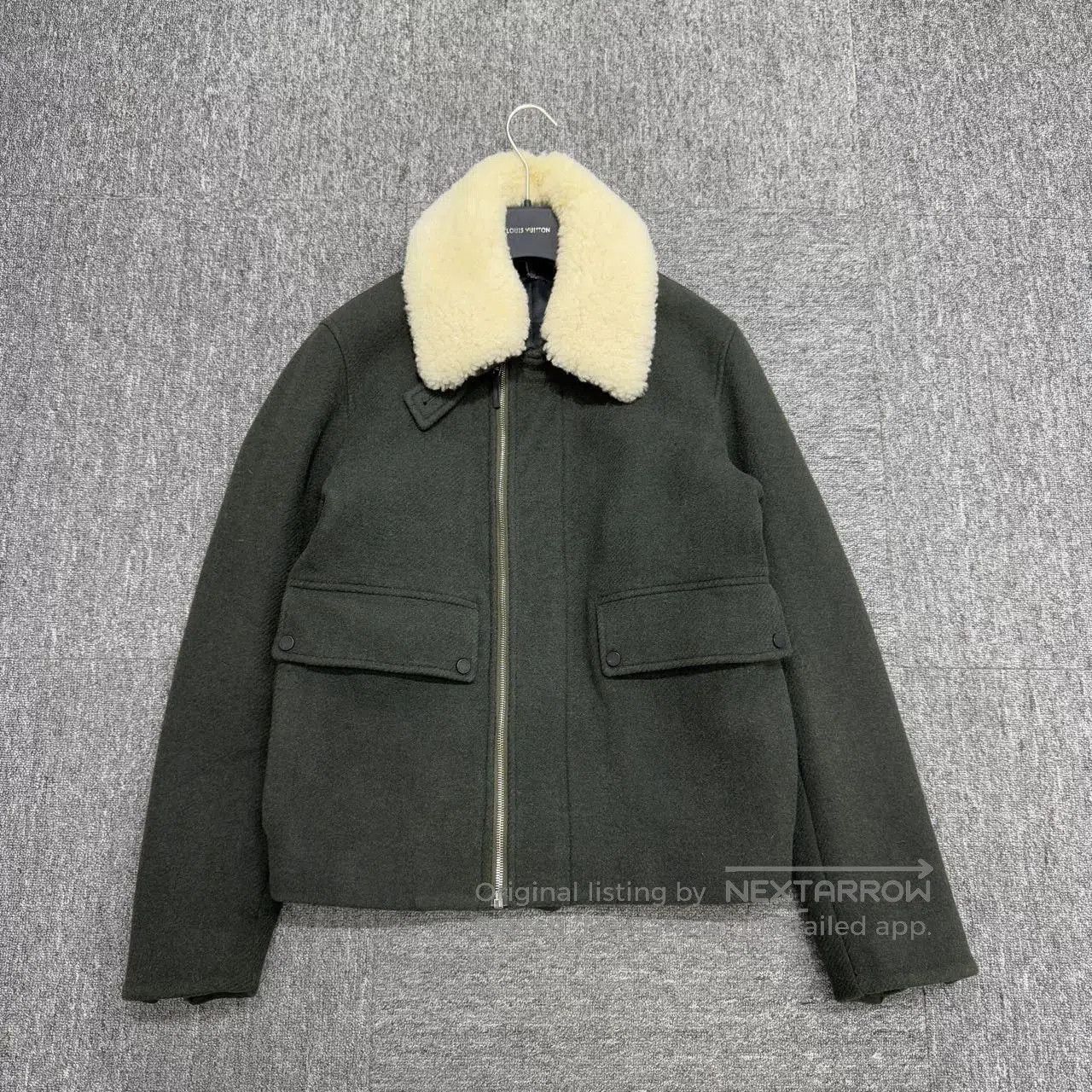 Dior dior wool coat with fur collar. Size US L / EU 52-54 / 3 - 1 Thumbnail