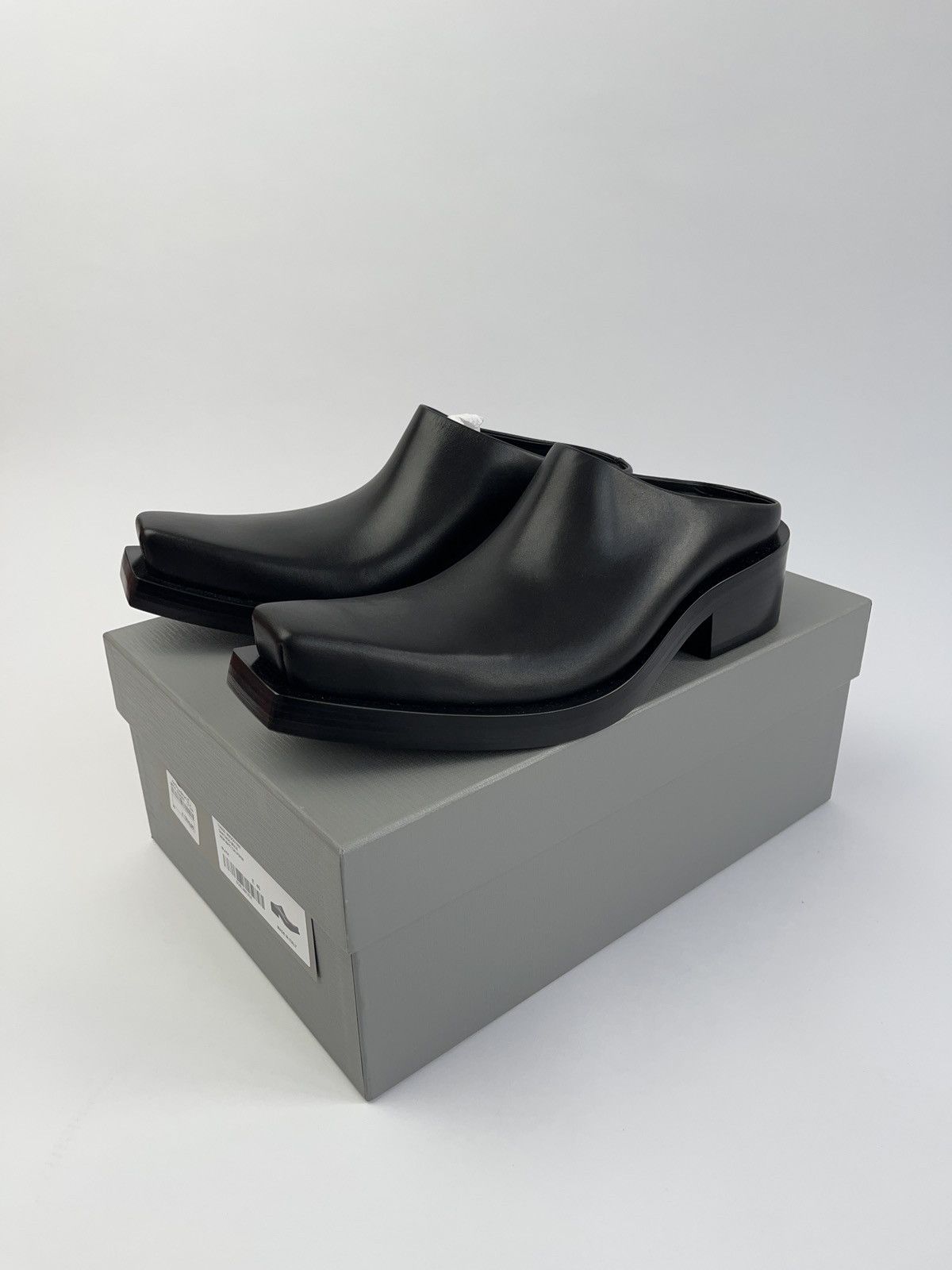 BALENCIAGA inspector mule 41(26.5～27cm) BALENCIAGA inspector mule 41(26.5～27cm) - メルカリ