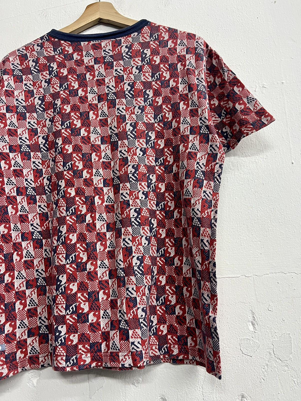 Vintage Rare Vintage Y2K T&C Surf Designs Monogram Hawaii AOP Size US M / EU 48-50 / 2 - 12 Thumbnail