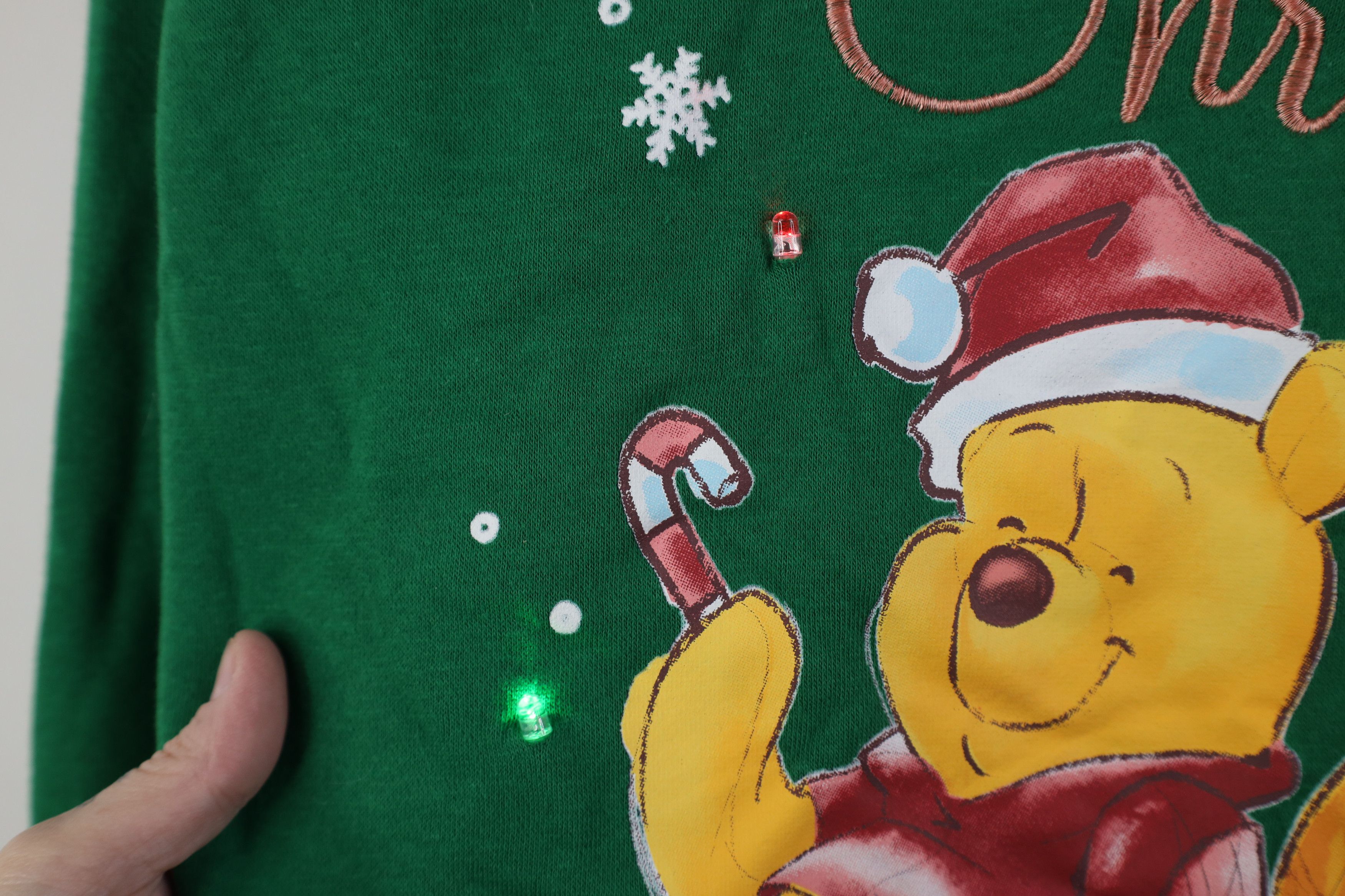 Disney Y2K Disney Christmas Winnie the Pooh Crewneck Sweatshirt Size S / US 4 / IT 40 - 5 Thumbnail
