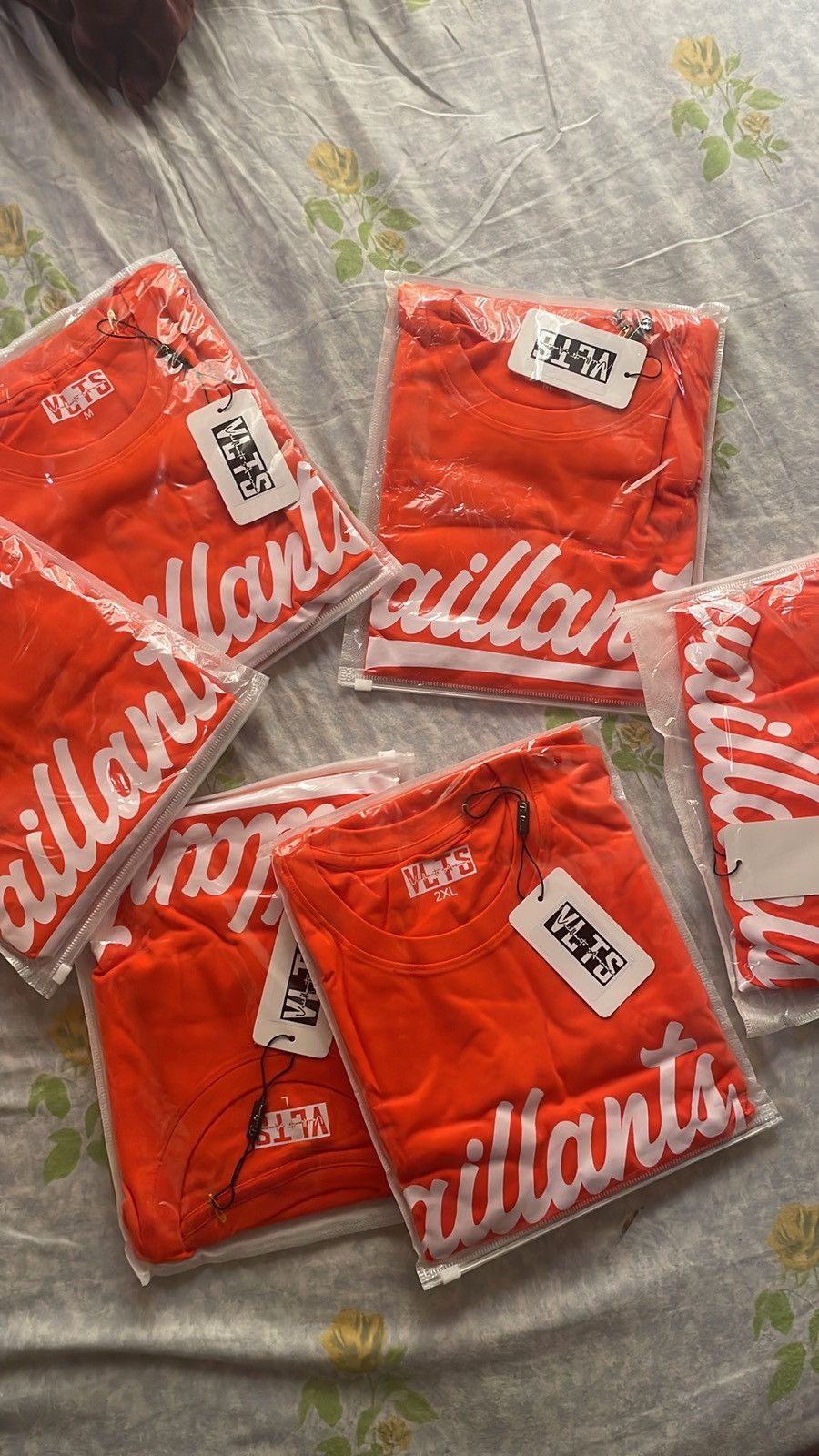 Other New orange T-shirt Size US M / EU 48-50 / 2 - 3 Thumbnail