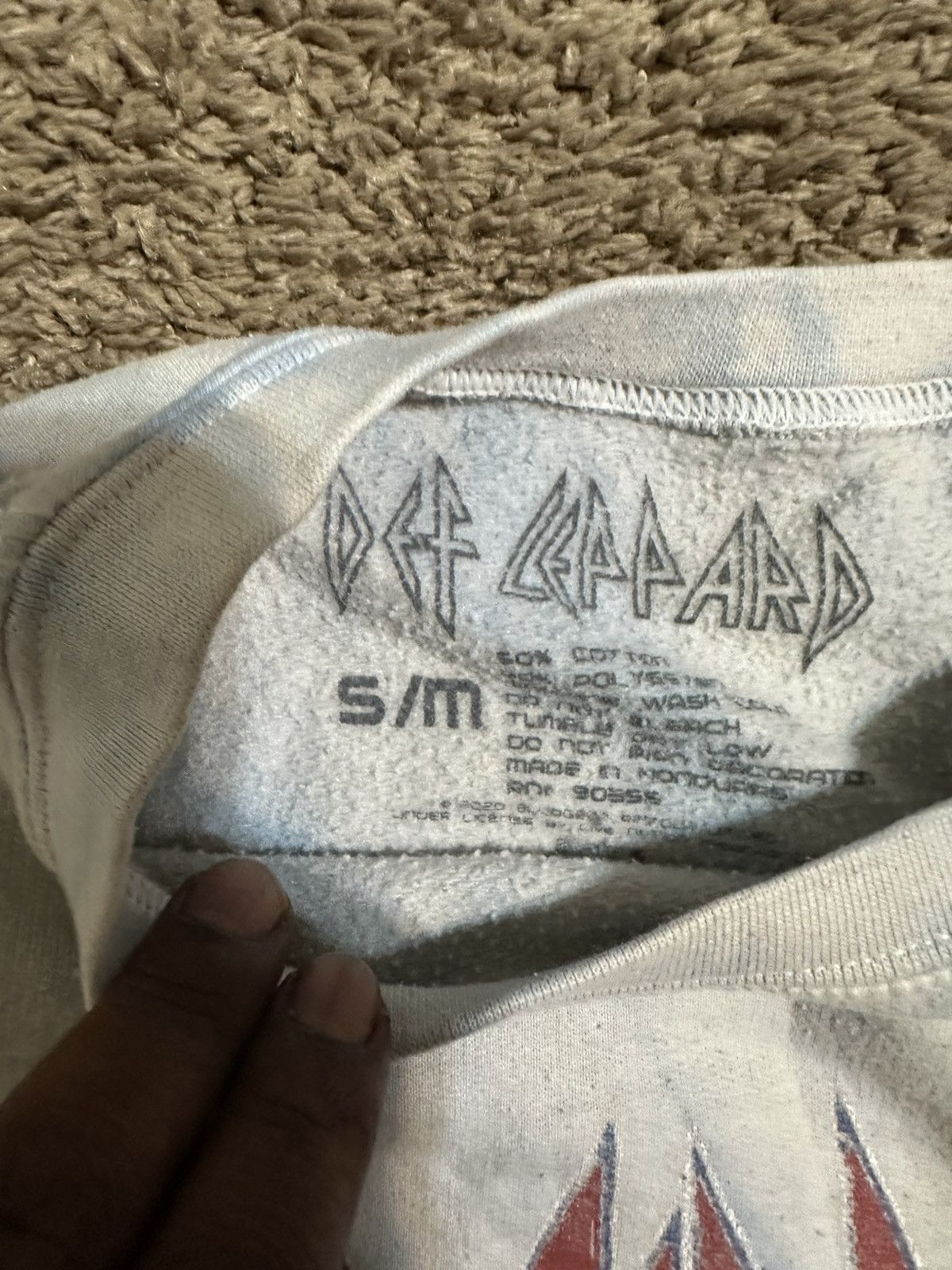 Led Zeppelin Vintage Def Leppard “sky blue” sweater 00s size medium Size US M / EU 48-50 / 2 - 3 Thumbnail