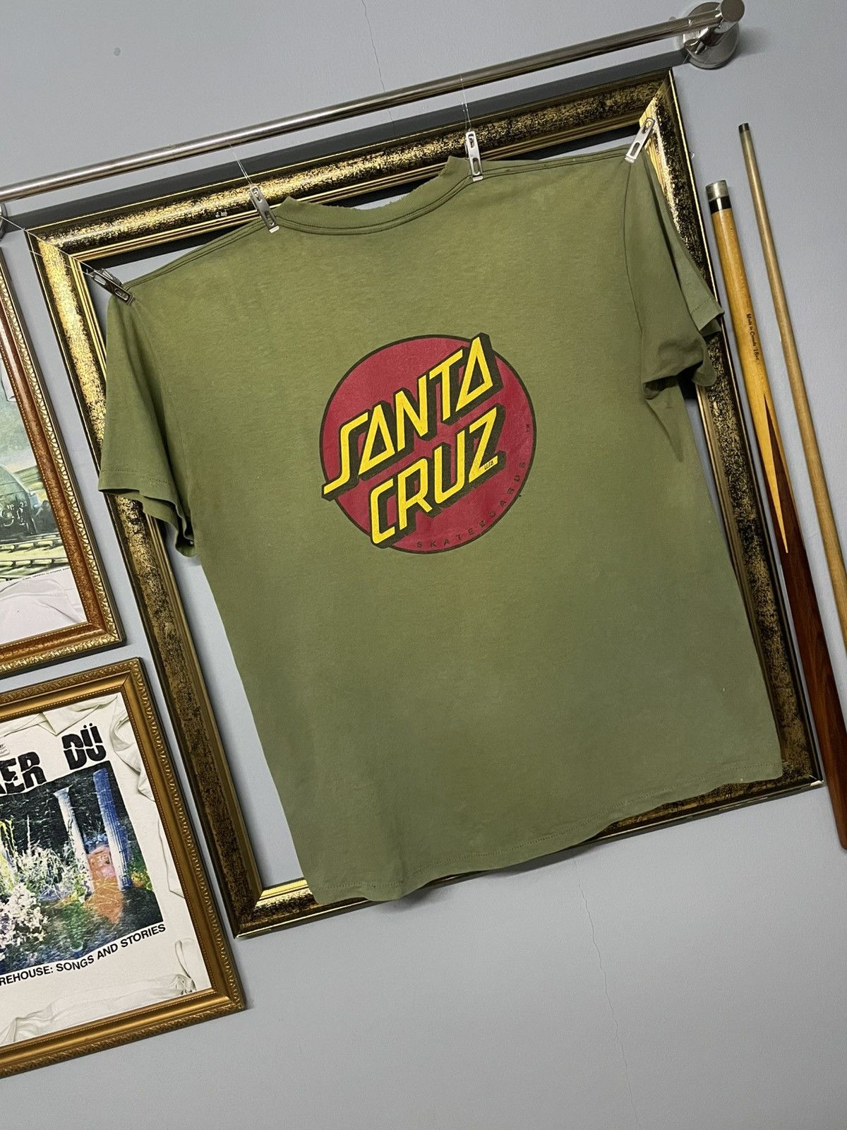 Santa Cruz Skateboards Og 1990s Single Stitch Santa Cruz Sunfaded Distressed Tshirt Size US L / EU 52-54 / 3 - 10 Thumbnail