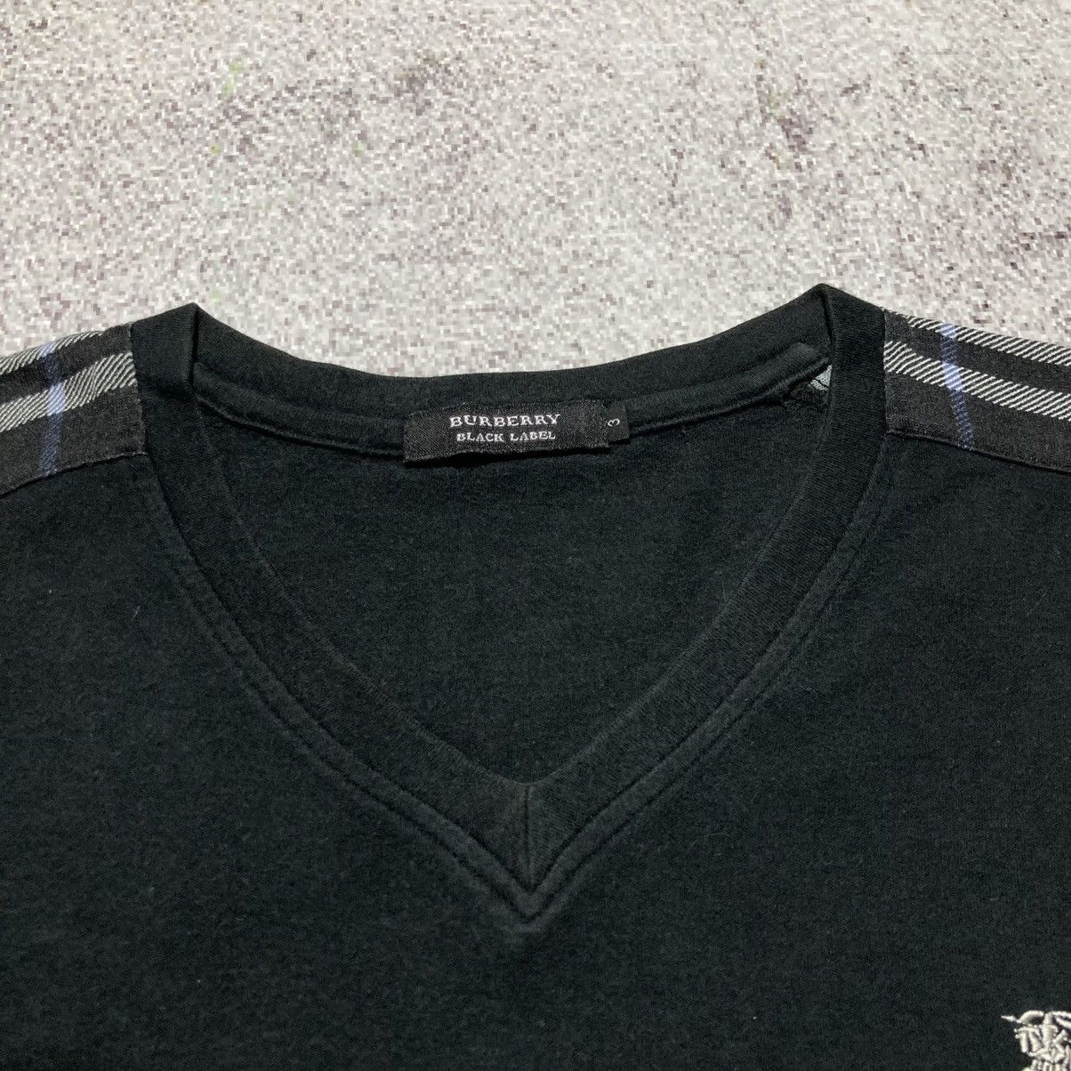 Burberry Vintage Burberry Black Label V Neck Longslevee Black Luxury Size US L / EU 52-54 / 3 - 11 Thumbnail