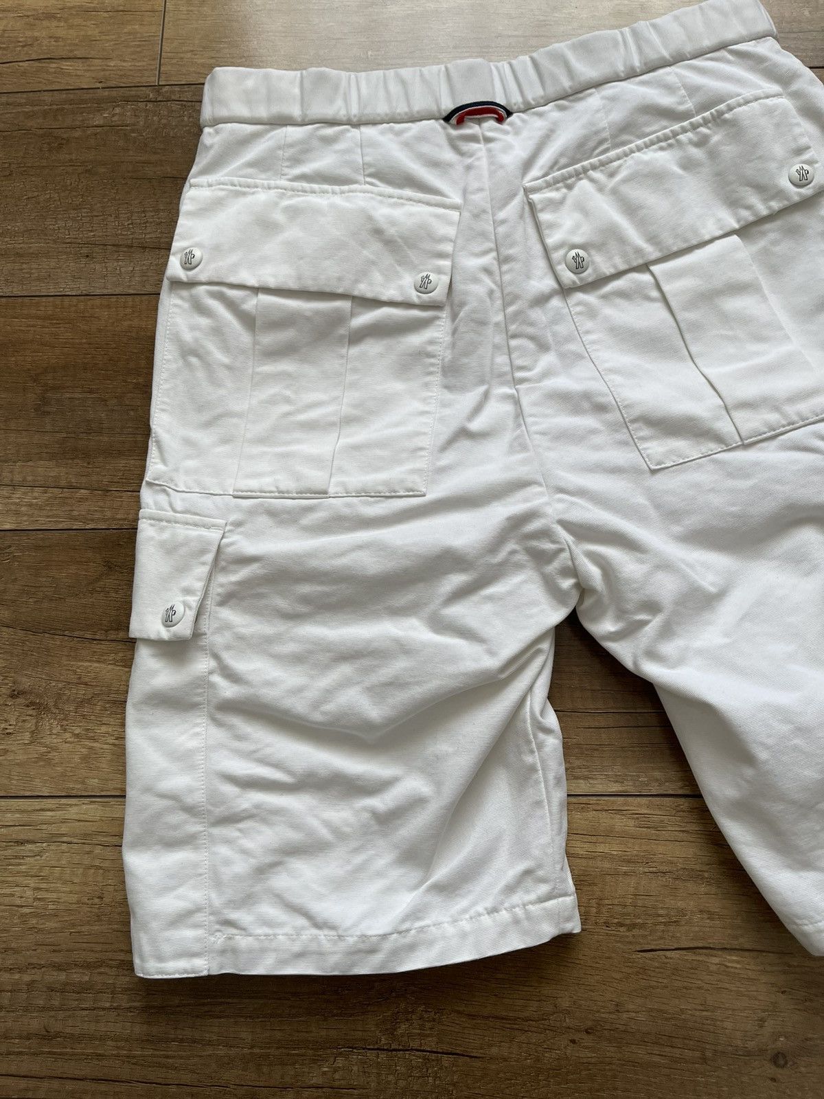 Moncler Moncler Gamme Bleu Bermuda Cargo Shorts Italy Size US 30 / EU 46 - 8 Thumbnail