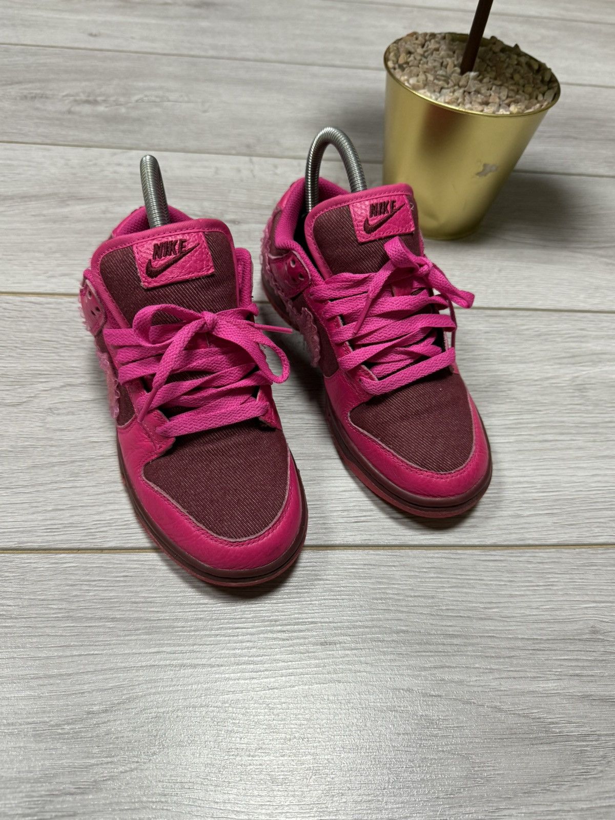 Nike Nike Dunk SB Low Valentine’s Day lace sneakers shoes Size US 5.5 / IT 35.5 - 2 Thumbnail