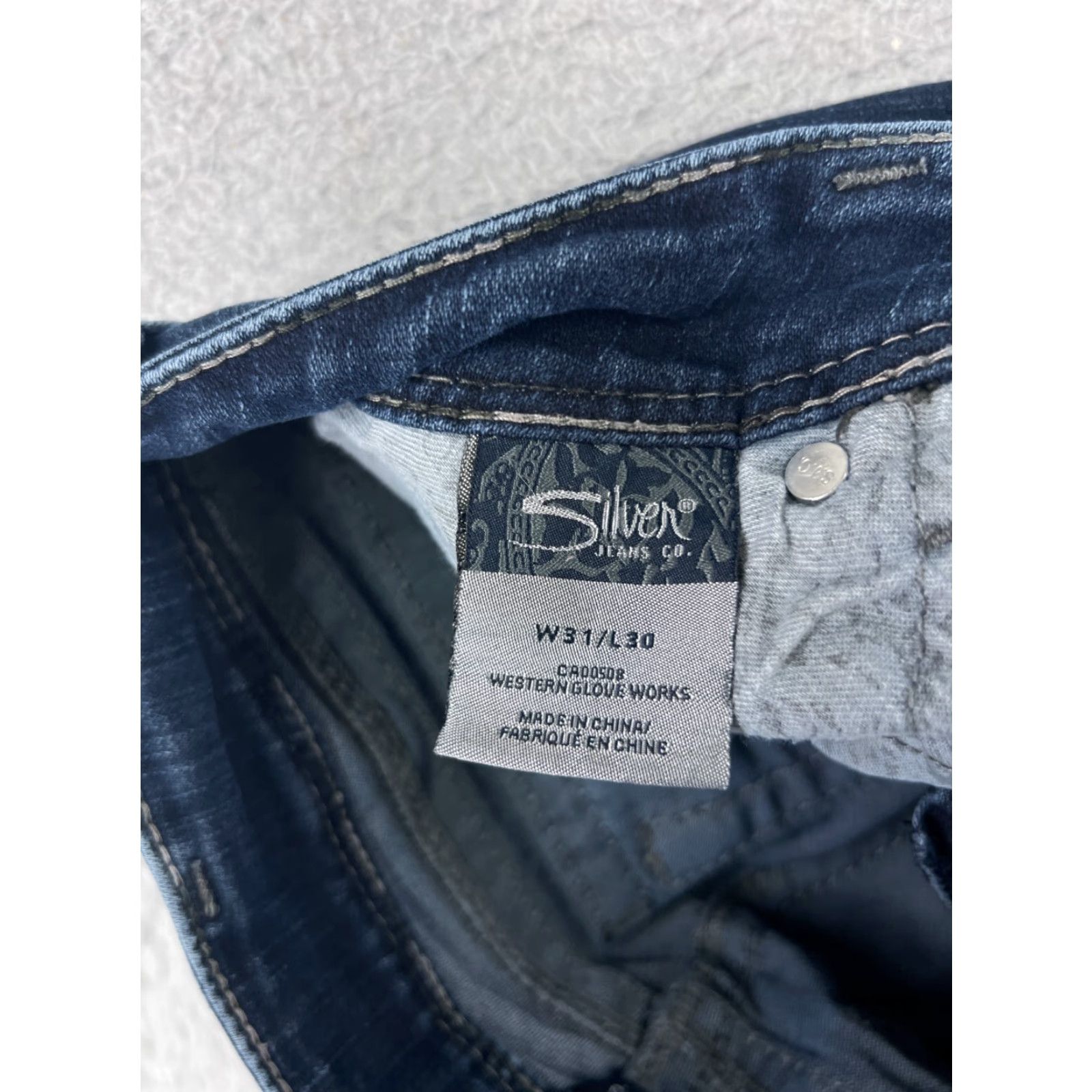 Silver Jeans Co. VINTAGE? No, Silver Jeans Suki Surplus Blue Denim Bootcut Jeans - 31 Waist, 27.5 Inseam, Cotton Blend, Embroidered, Logo, 5-Pocket Womens Jeans Size 24" / US 00 / IT 34 - 4 Thumbnail