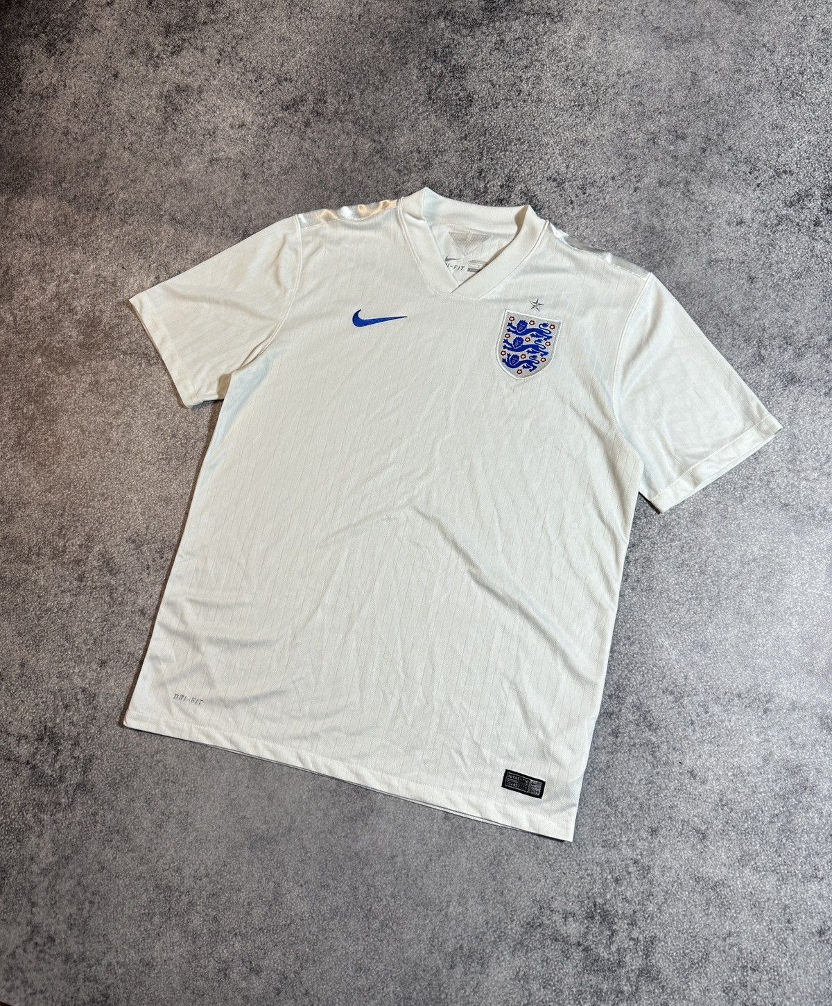 Nike Nike England Soccer Jersey Blokecore Rare Casual Style VTg Size US L / EU 52-54 / 3 - 1 Thumbnail