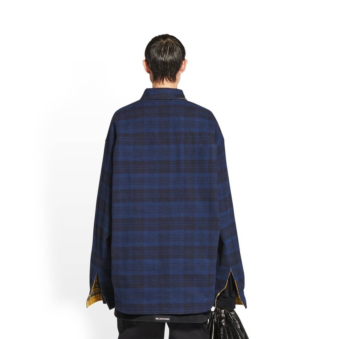 Balenciaga o1w1db10425 Reversible Shirt in Multicolor Size US XL / EU 56 / 4 - 8 Thumbnail