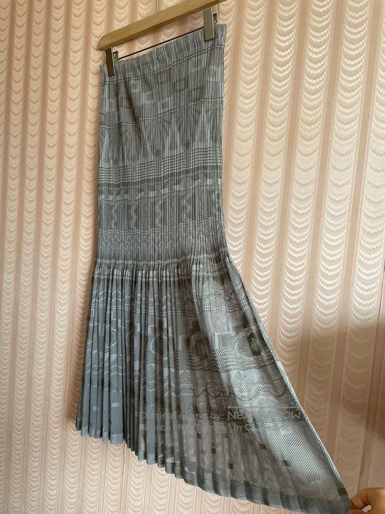 Issey Miyake Issey Miyake Silver-gray Paper-cut Hollow Out Top Tank Top Size L / US 10 / IT 46 - 6 Thumbnail