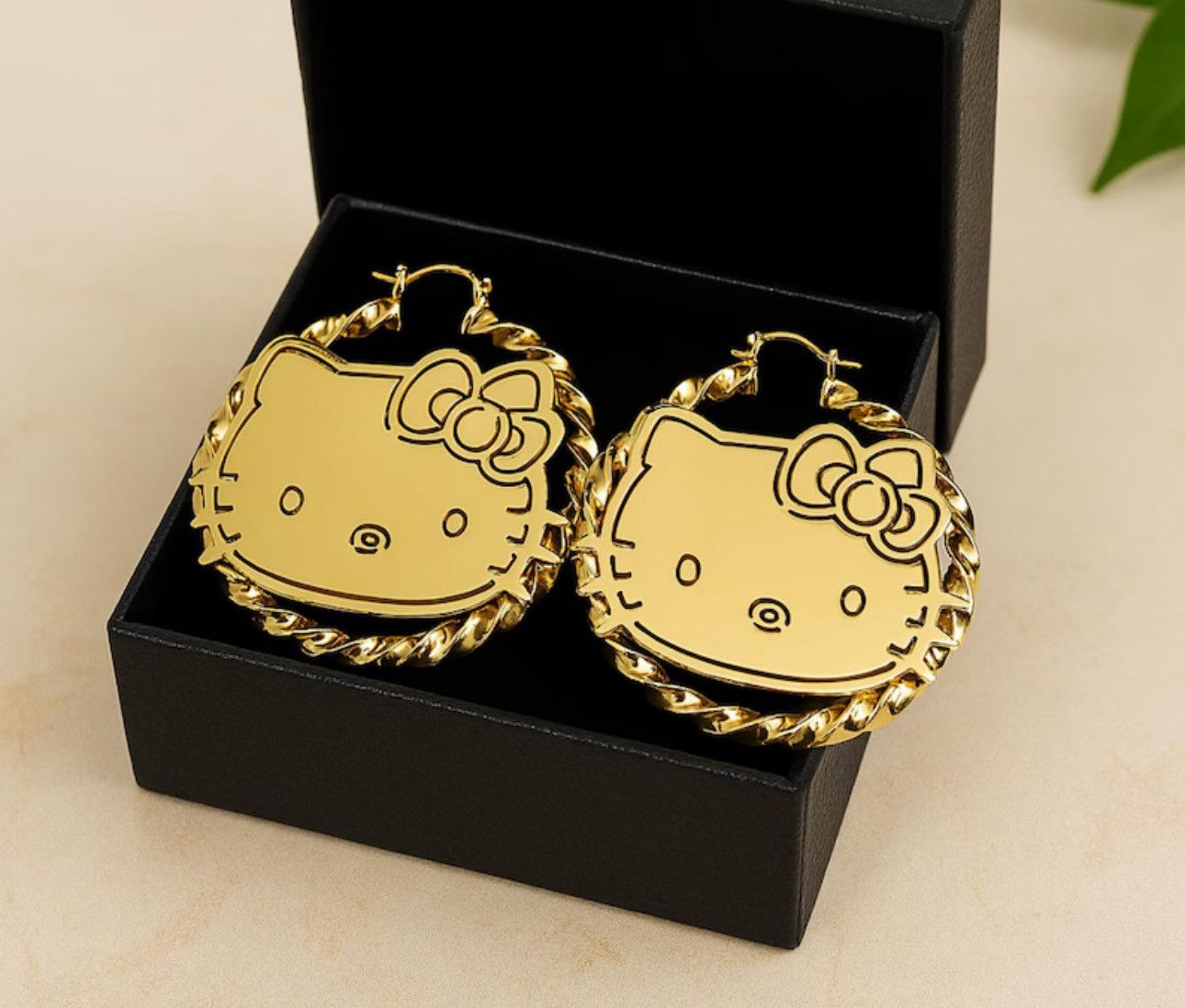 Hello Kitty Rope Earrings