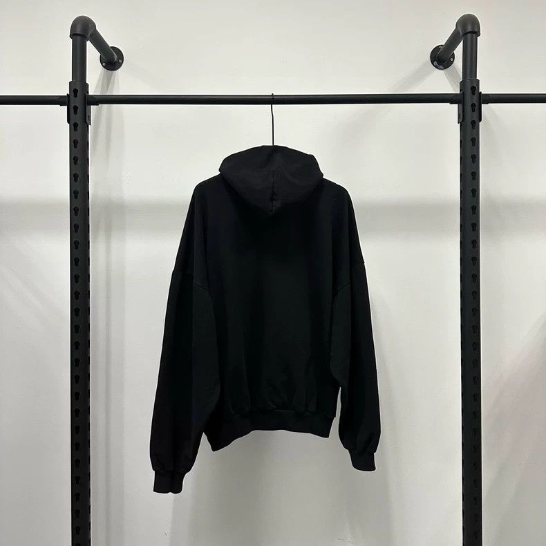 Balenciaga Balenciaga FW23 BACK FLIP ROUND reverse embroidered logo ho Size US M / EU 48-50 / 2 - 2 Thumbnail