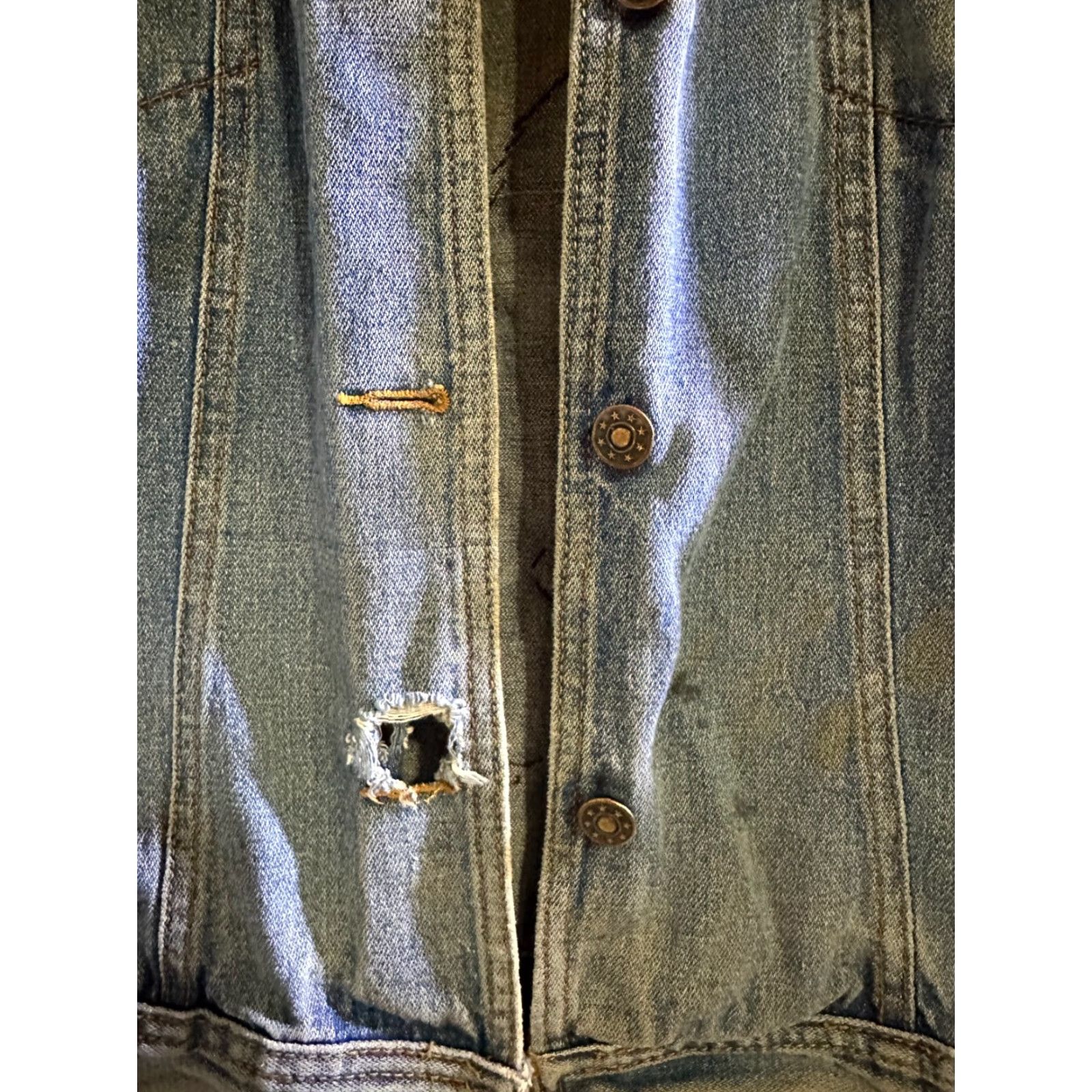 Yamaha VINTAGE Harley-Davidson Motorcycle Denim Vest Large Distressed Blue 70s Men Vest Biker Motorcycle Theme NM? Size US L / EU 52-54 / 3 - 2 Thumbnail