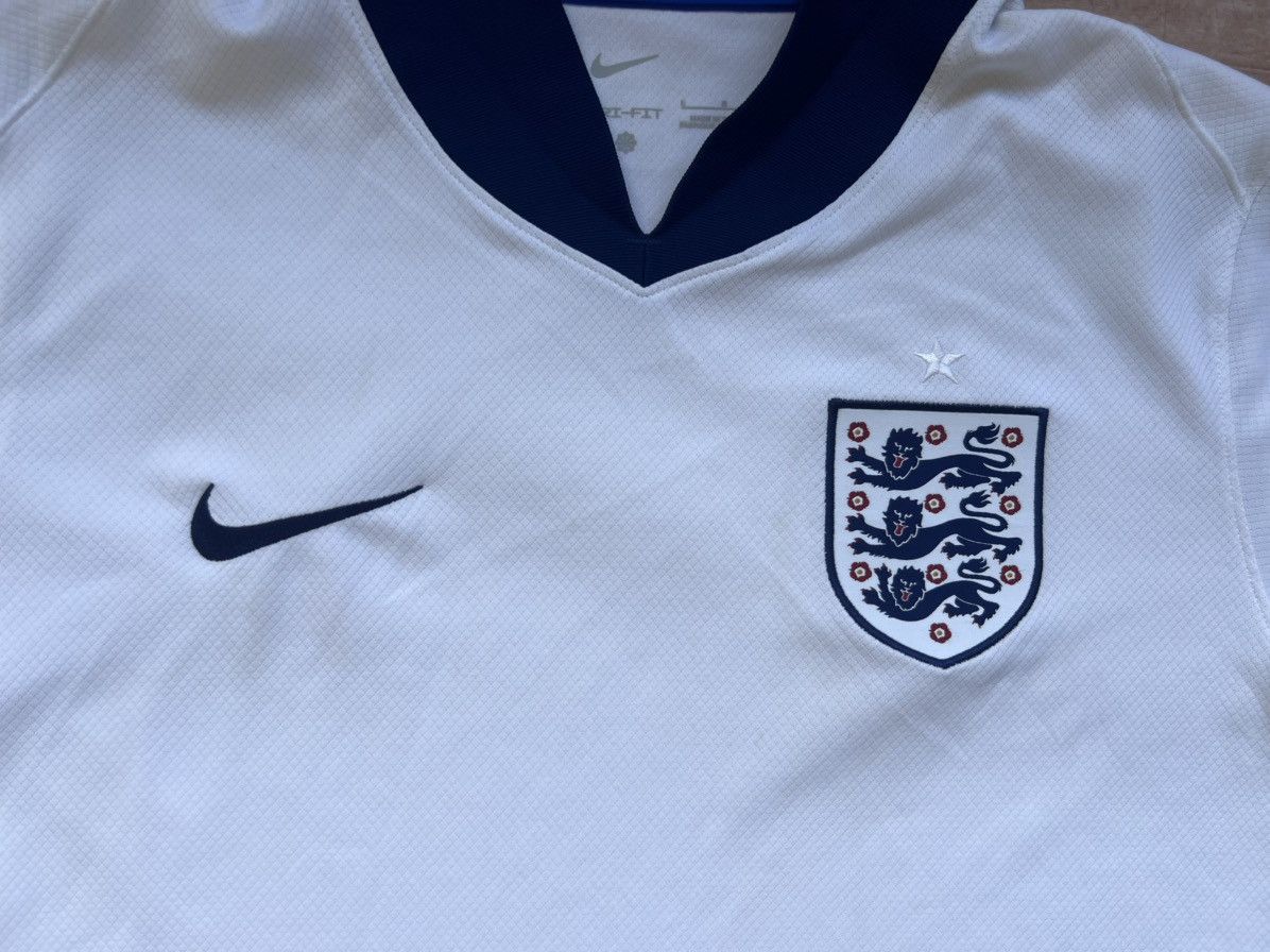 Nike 2024 England National Team Home Soccer Jersey Men’s White L Size US L / EU 52-54 / 3 - 3 Thumbnail