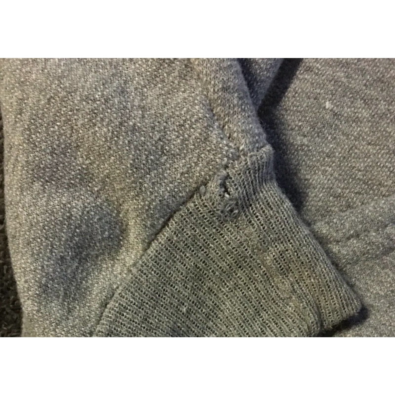 Vintage Vtg 90s Huskies Lacrosse Faded Spellout Hoodie S Mens Gray USA Track & Field Sweatshirt Pullover Sports 80s/90s School Grunge Vintage Size US S / EU 44-46 / 1 - 3 Thumbnail