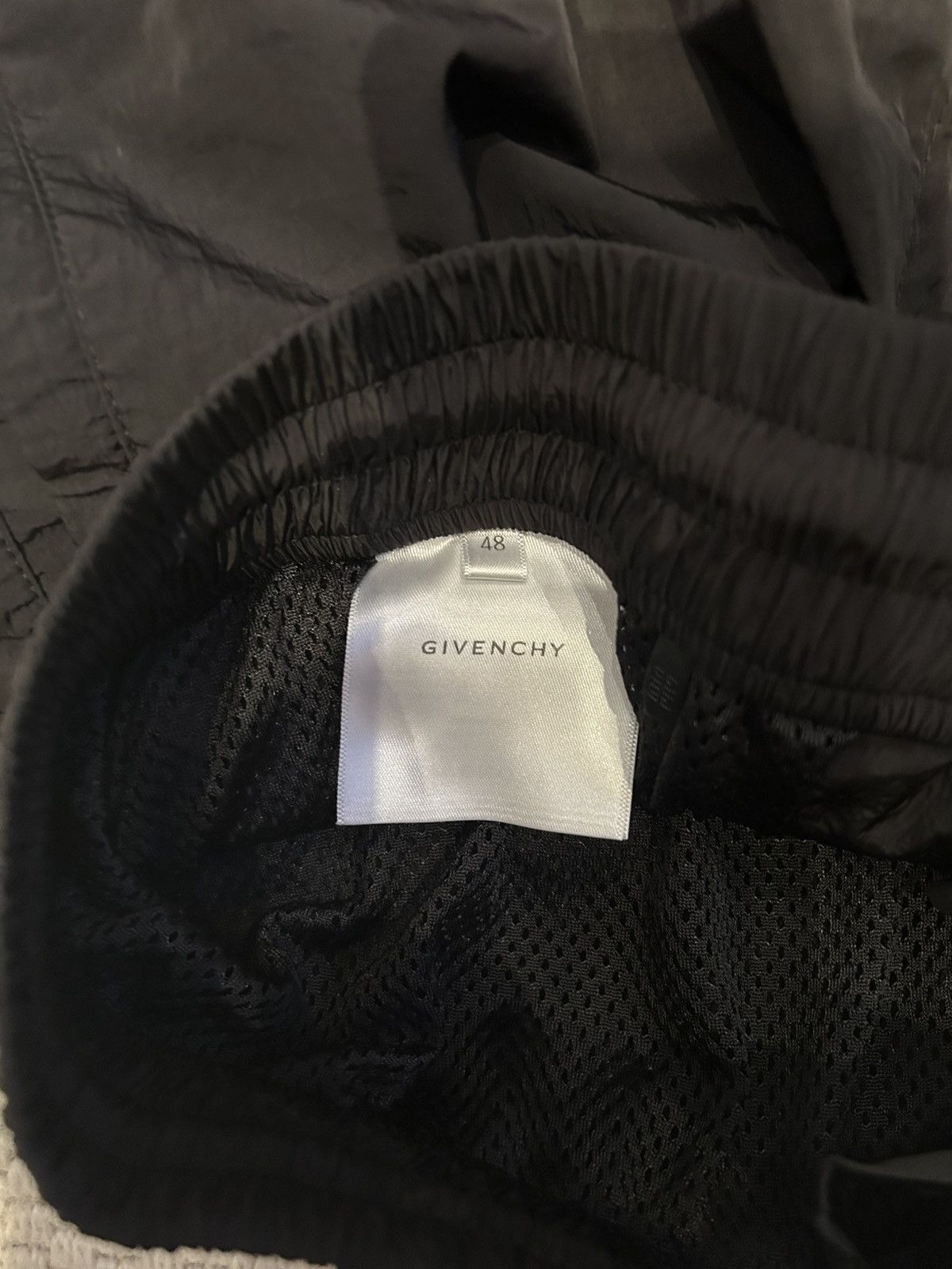 Givenchy Givenchy Nylon Trackpants Size US 30 / EU 46 - 4 Thumbnail