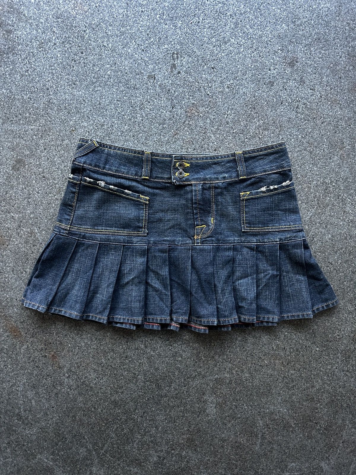 Von Dutch Mini Skirt | Grailed