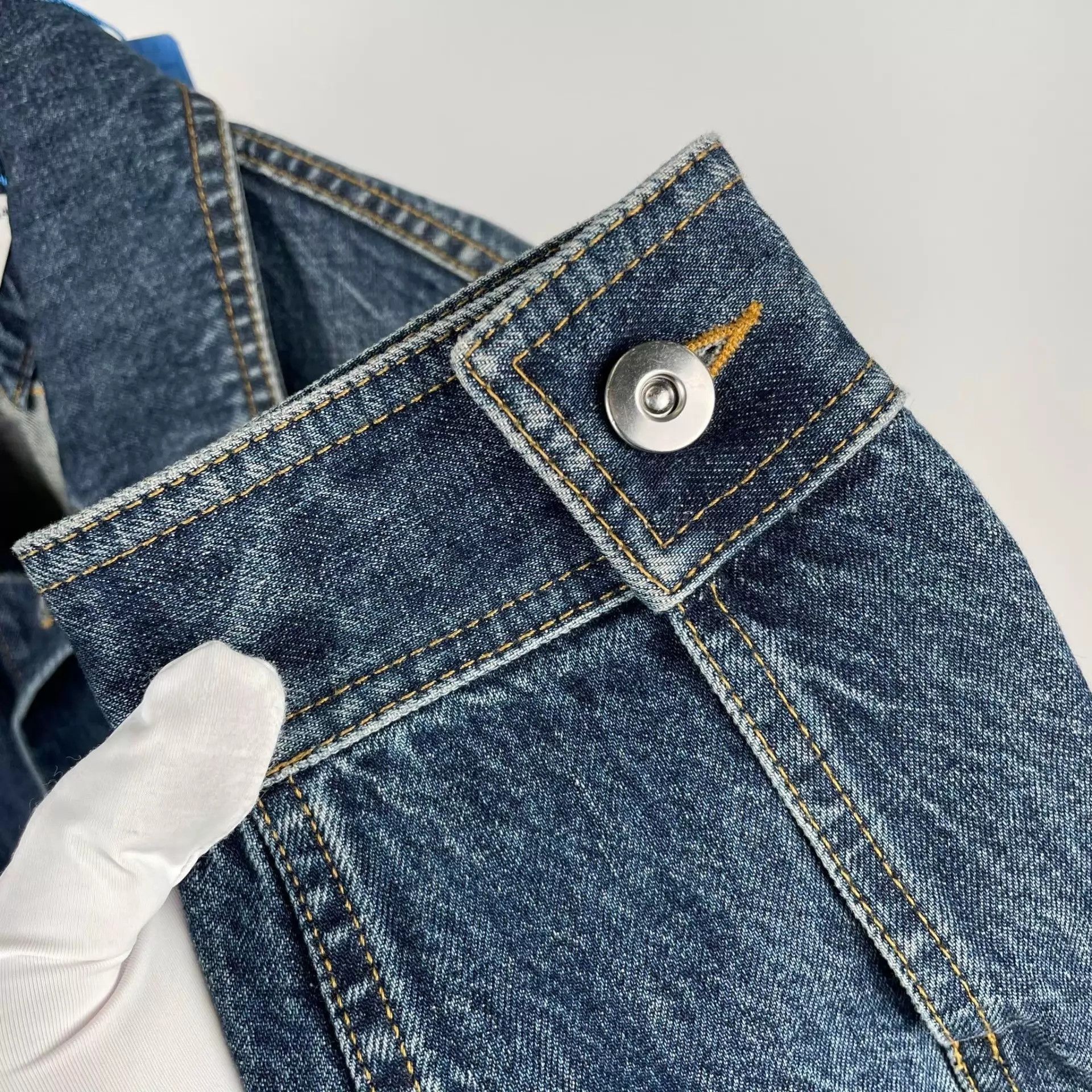 Bottega Veneta BV Blue Denim Shacket 260402VZZWS12 Size US S / EU 44-46 / 1 - 7 Thumbnail