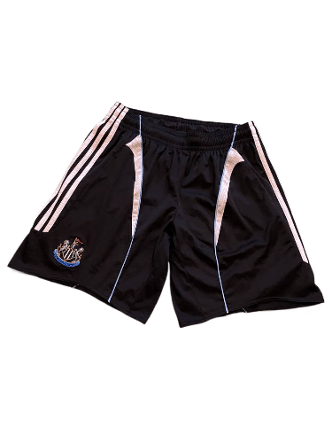 Adidas Vintage Adidas NEWCASTLE Y2K Logo Shorts Size 36 Size US 36 / EU 52 - 1 Thumbnail