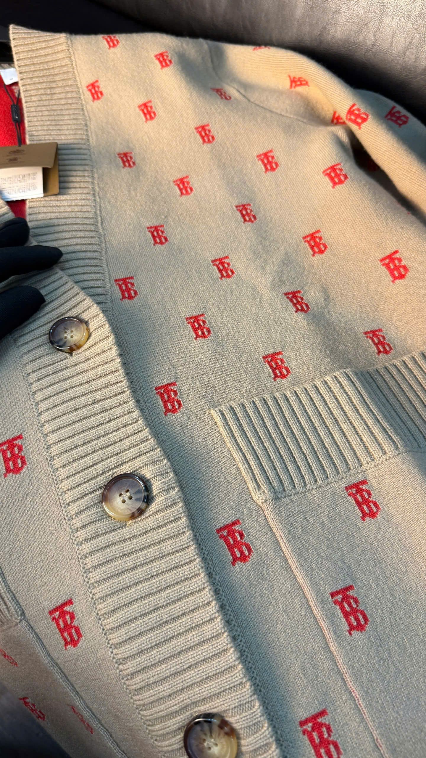 Burberry CADIGAN BURBERRY Size US M / EU 48-50 / 2 - 6 Thumbnail