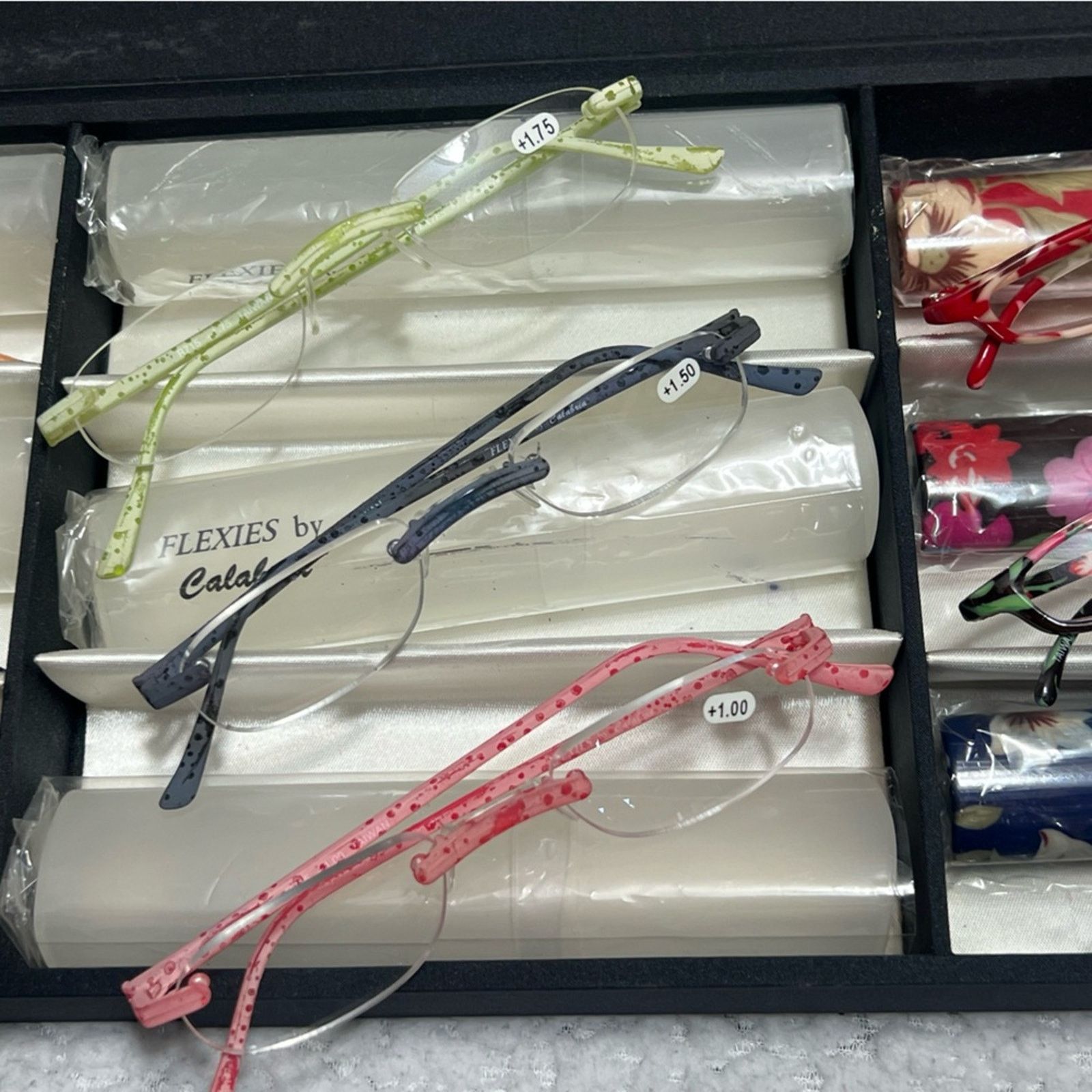 Other Calabria Flexies Oval Rimless Reading Glasses Various 9pack Size ONE SIZE - 4 Thumbnail