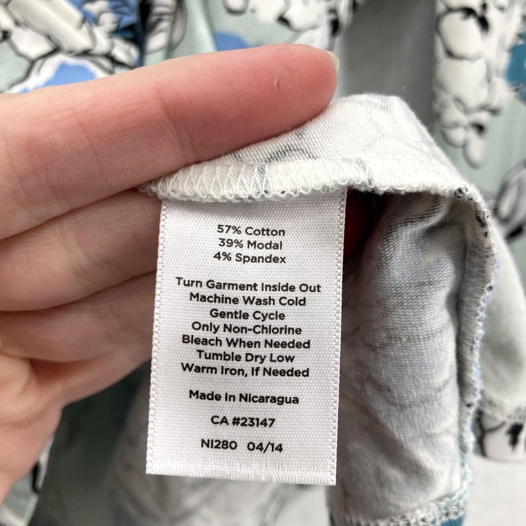Talbots Talbots Shirt Womens 2X Green Blue Floral Surplice Wrap 3/4 Sleeve Feminine Size XXL / US 16-18 / IT 52-54 - 3 Thumbnail