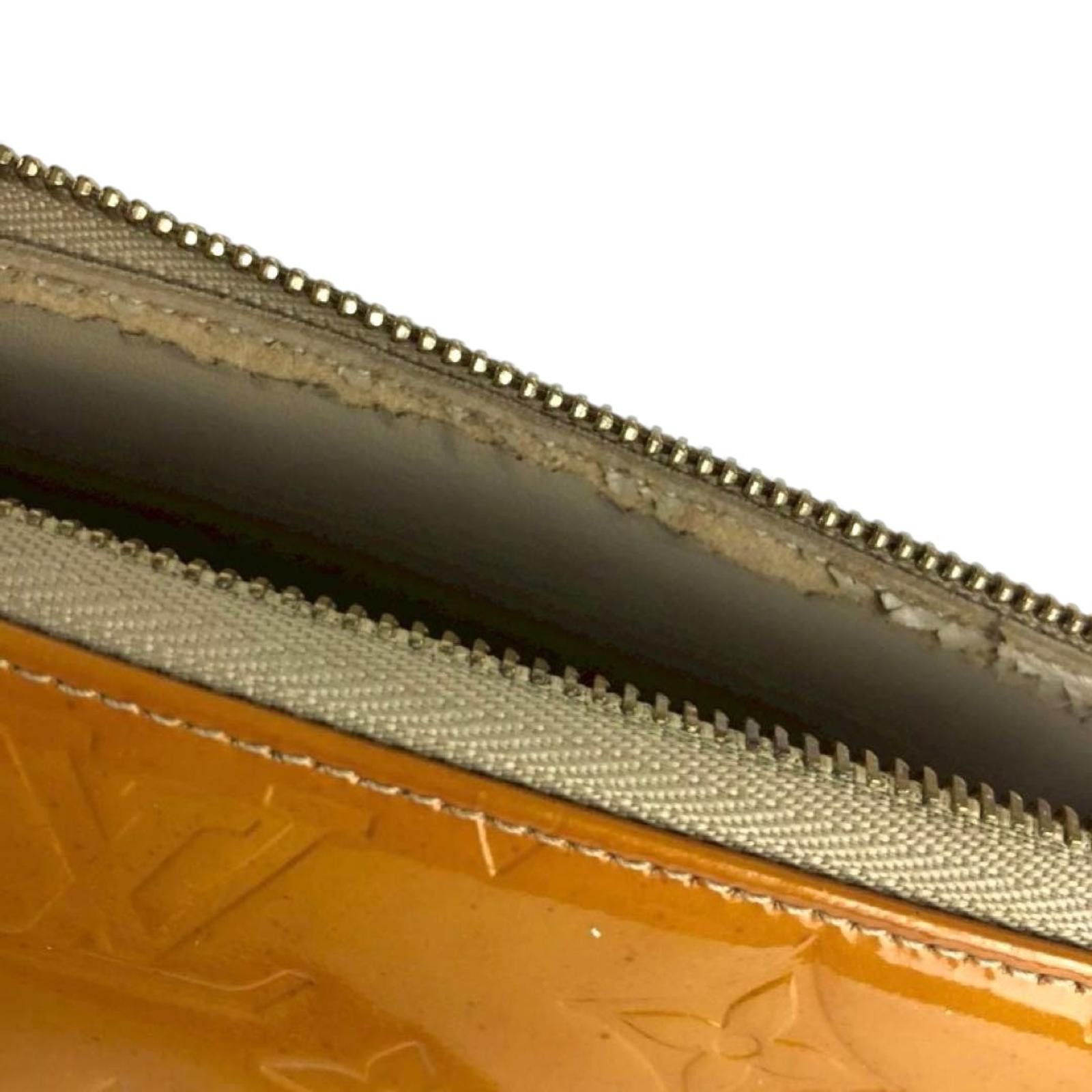 Louis Vuitton Louis Vuitton - Monogram Vernis Leather Shoulder Bag Size ONE SIZE - 6 Thumbnail