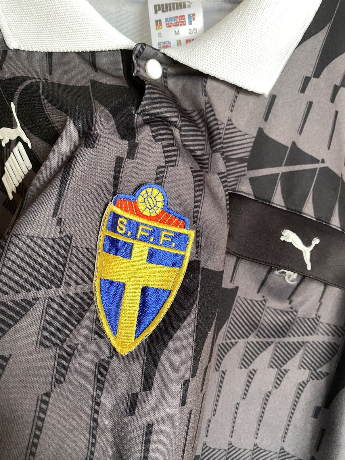 Puma × Vintage Vintage Puma Sweden Goalkeeper Jersey 1997-1998’s Size US M / EU 48-50 / 2 - 4 Thumbnail