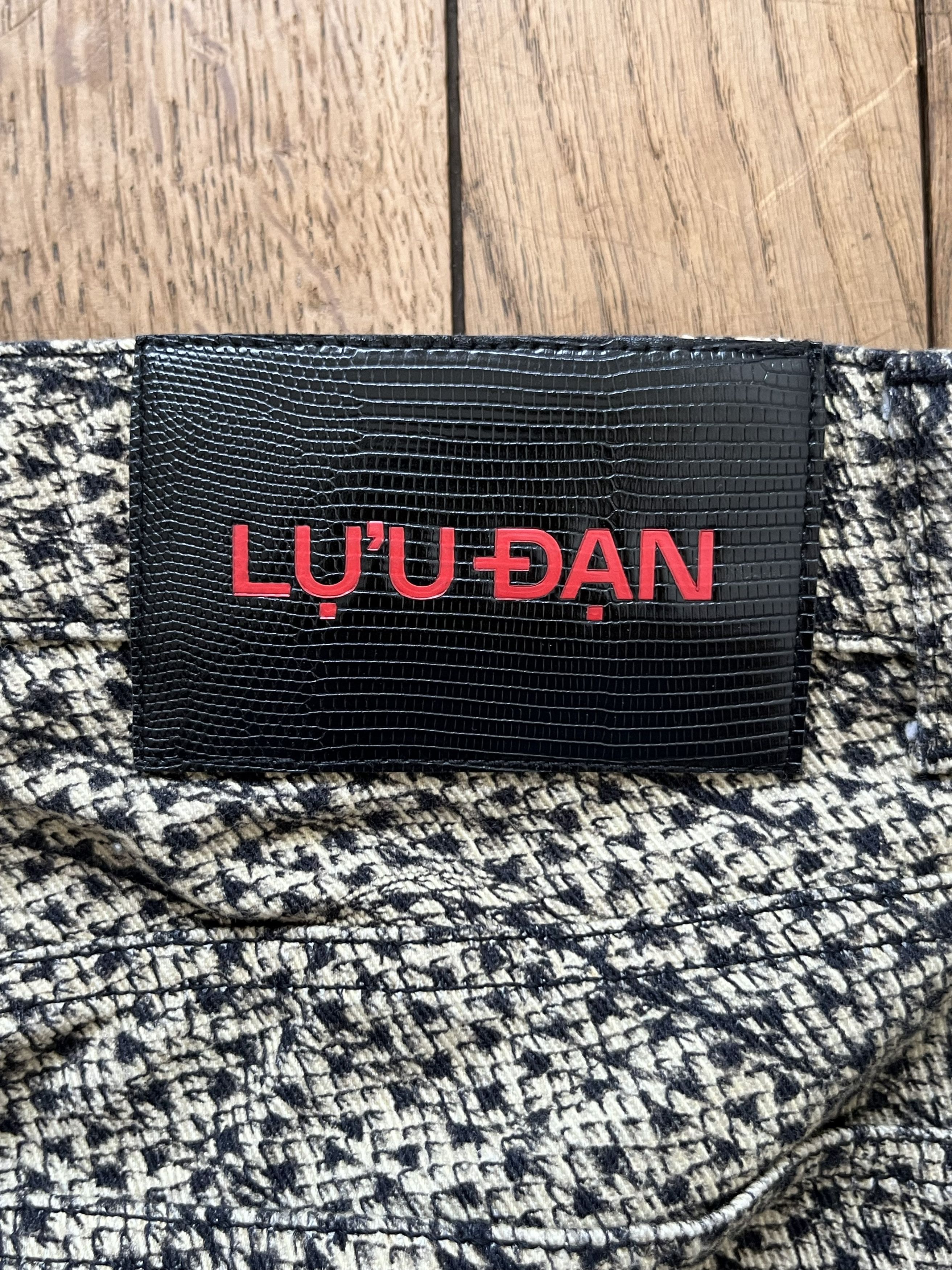 LUU DAN Lu'u Dan snake print jeans Size US 32 / EU 48 - 4 Thumbnail