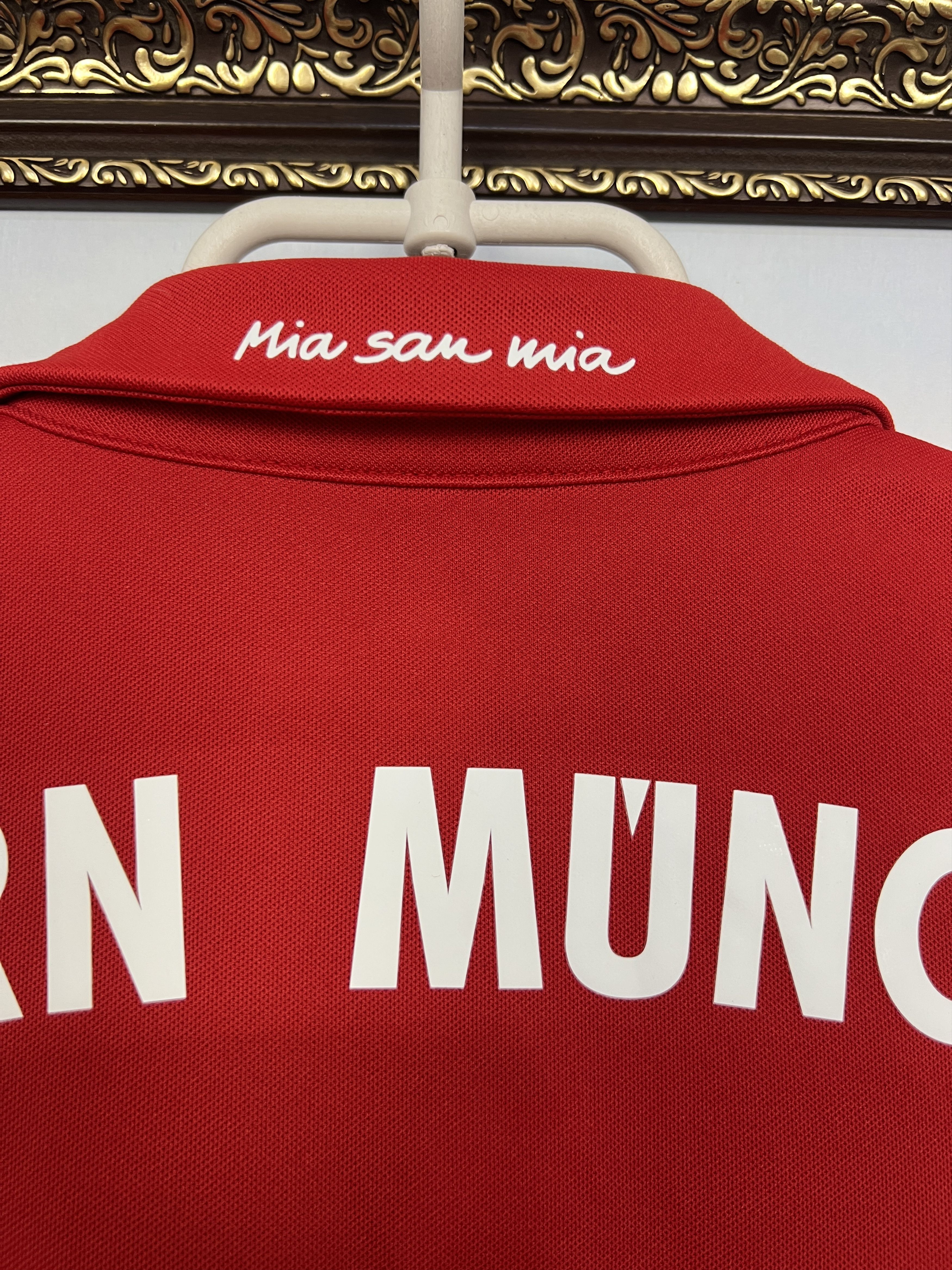 Adidas Bayern Munich Home football shirt 2016 Soccer Adidas Size US M / EU 48-50 / 2 - 17 Thumbnail