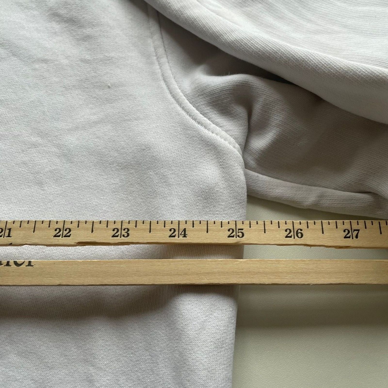 Nike Vintage Y2K Nike Swoosh Crewneck Sweatshirt White Large Rare Size US L / EU 52-54 / 3 - 4 Thumbnail