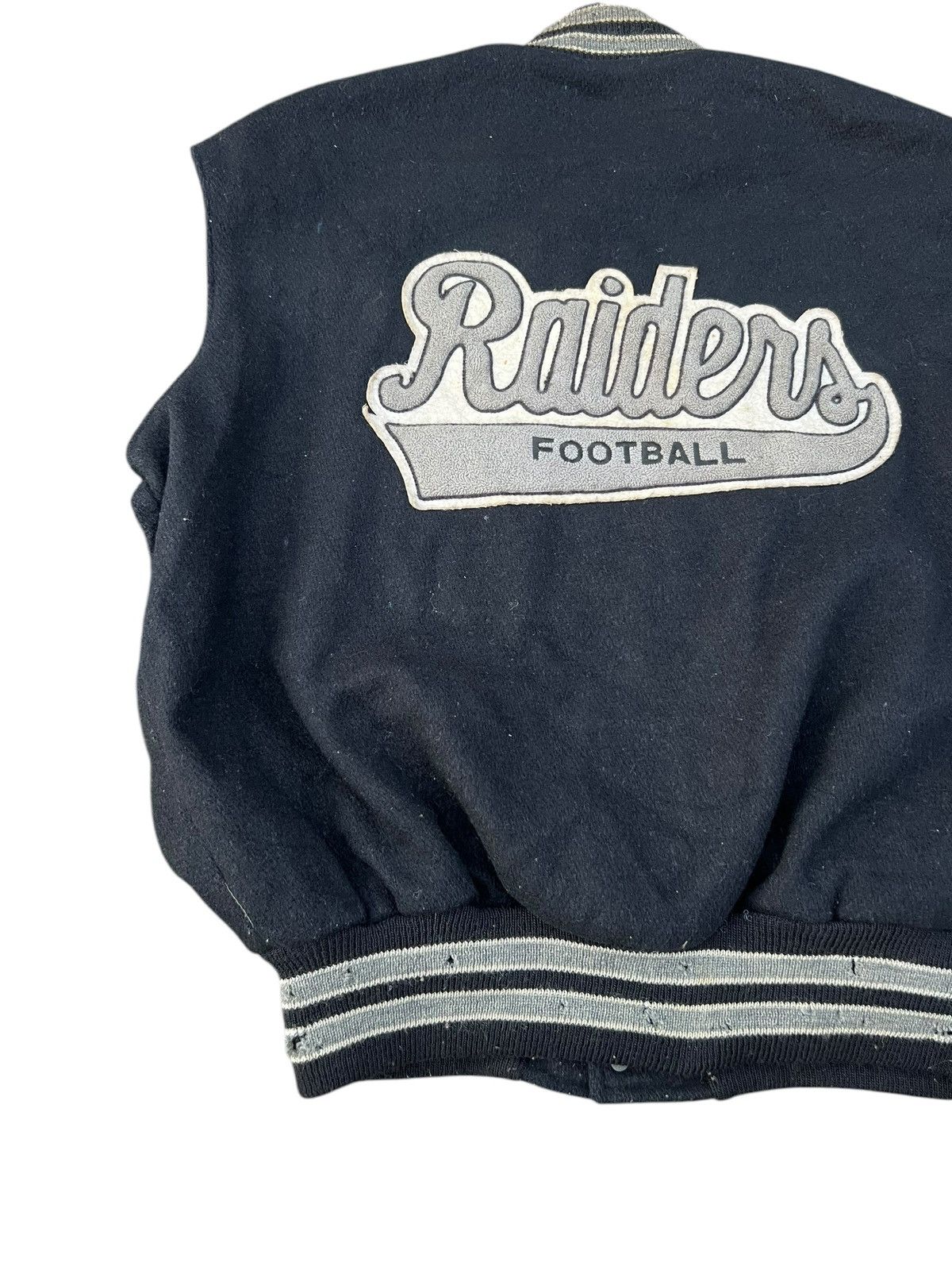 NBA 80s 90s DeLONG Raiders Football Distressed Varsity Jacket Size US L / EU 52-54 / 3 - 20 Thumbnail
