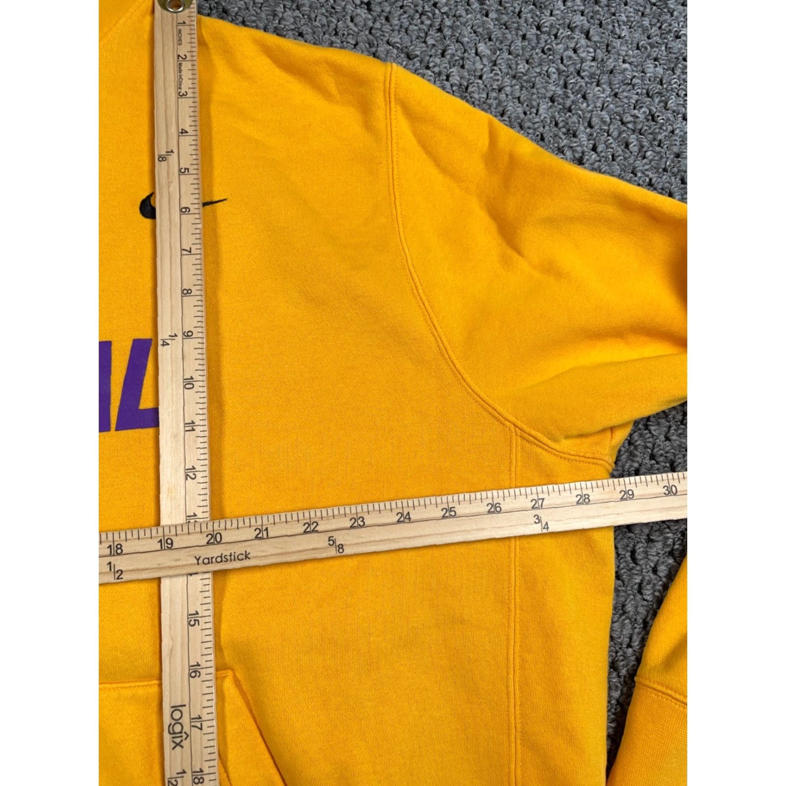 Nike Nike Central Wolves Basketball Hoodie Adult 2XL Yellow Purple Sweatshirt Size US XXL / EU 58 / 5 - 6 Thumbnail