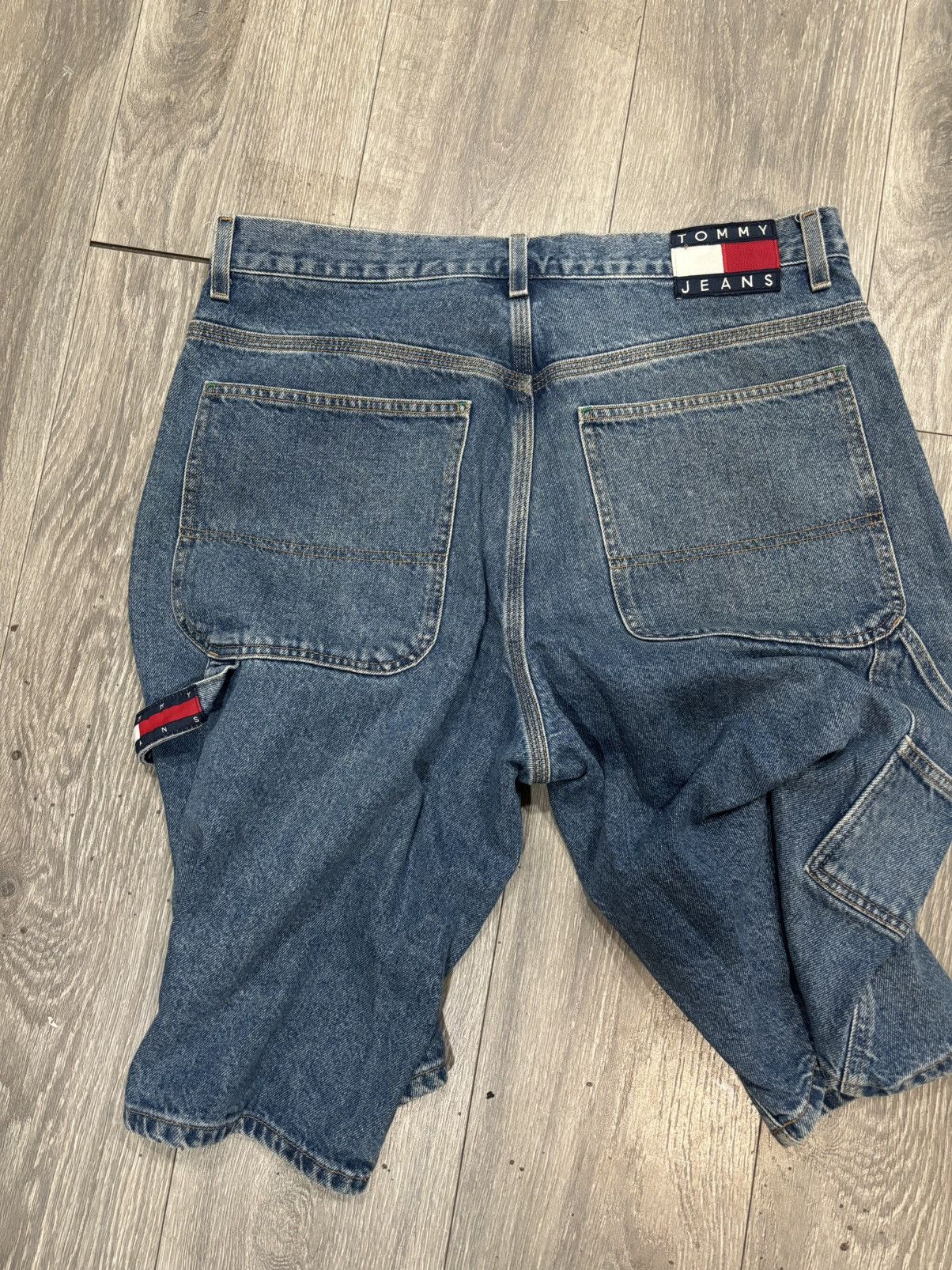 Tommy Hilfiger Vintage Tommy Hilfiger Jean Shorts Men’s Size 34 Y2K Size US 34 / EU 50 - 5 Thumbnail