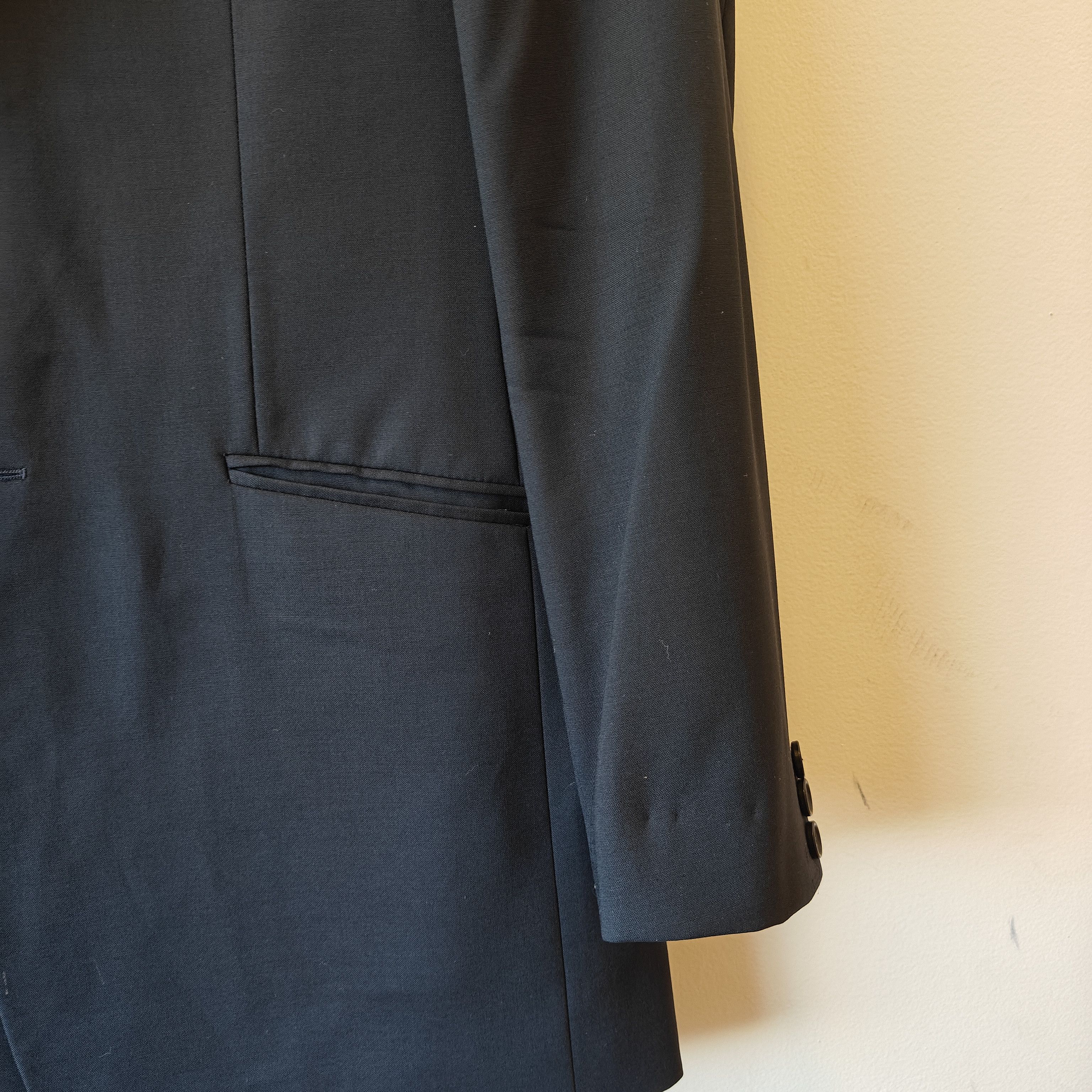 Banana Republic 2000s wool navy suit full set $800 Size 38R - 5 Thumbnail