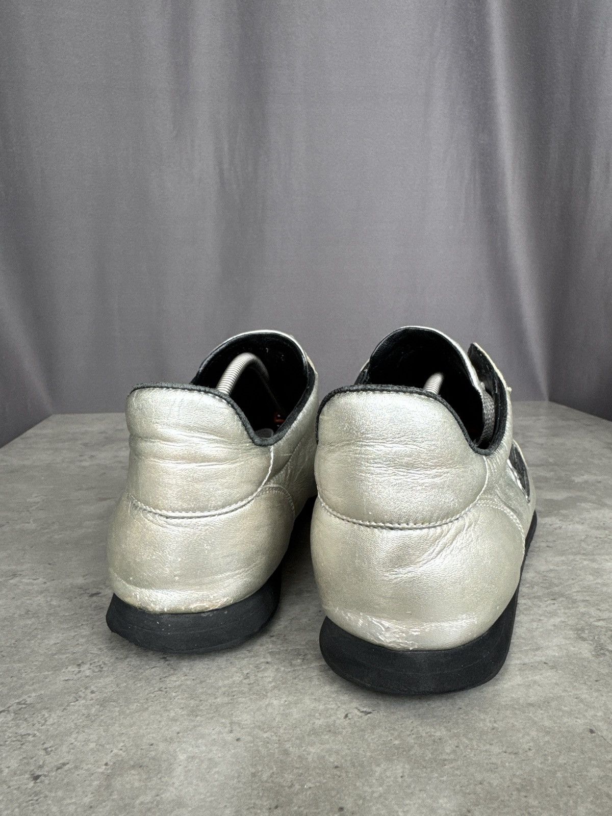 Gucci Vintage Gucci Leather Silver Low Top Sneakers Size US 10 / EU 43 - 5 Thumbnail