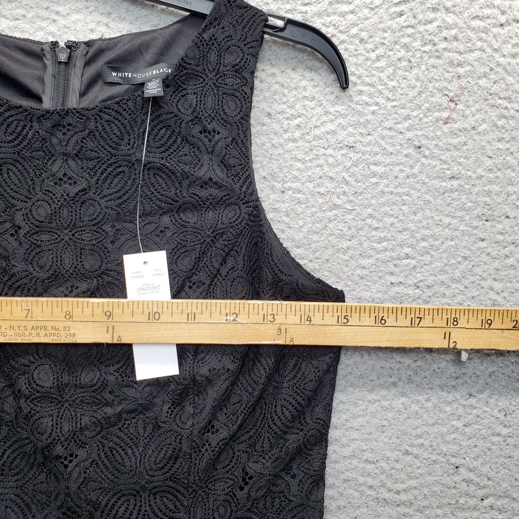 White House Black Market White House Black Market Top Womens Size 4 Black Lace Floral Back Zip Peplum Size S / US 4 / IT 40 - 3 Thumbnail