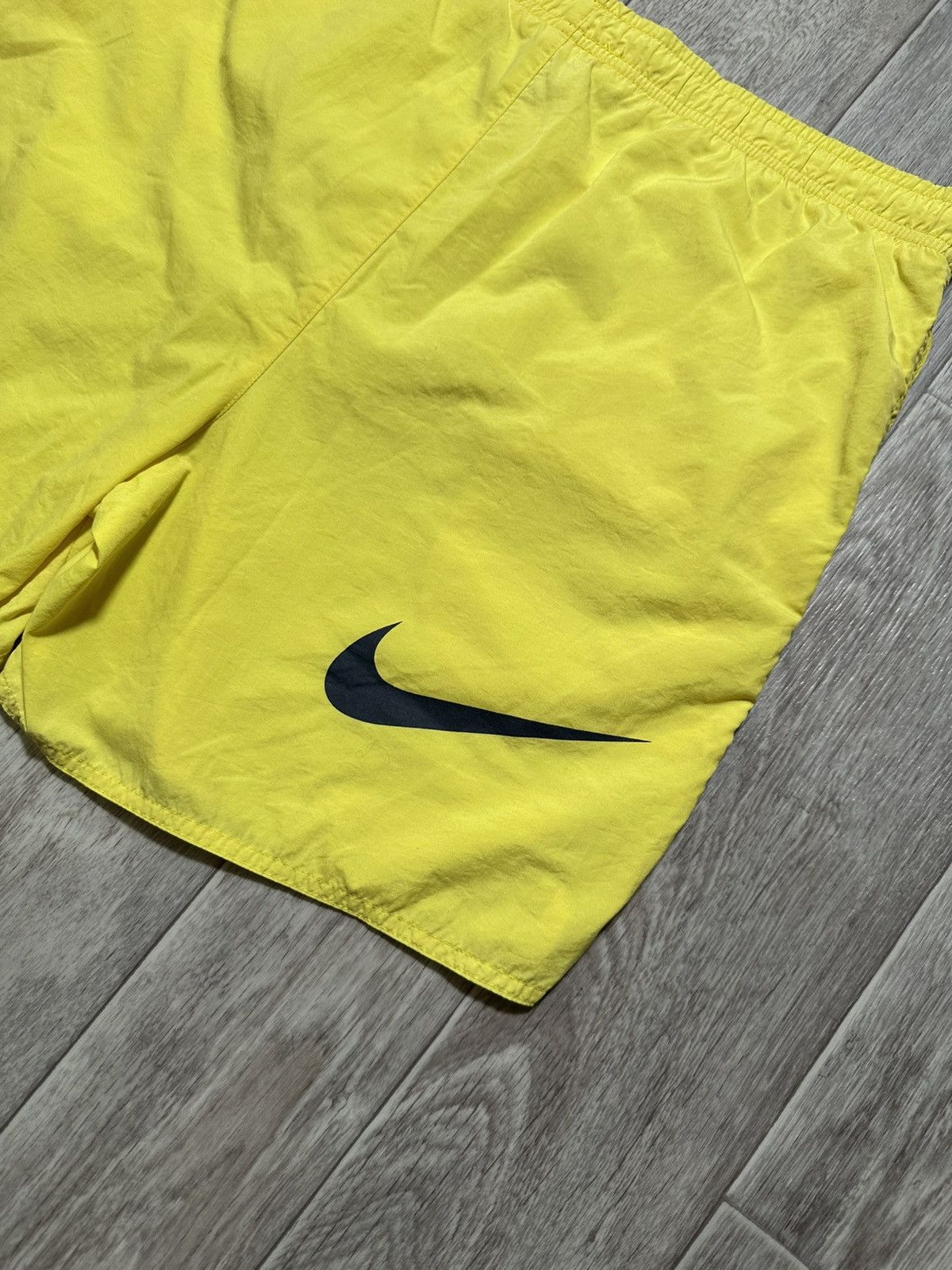Nike × Vintage Vintage Nike Nylon Swimming Big Back Logo Shorts Size US 31 - 4 Thumbnail