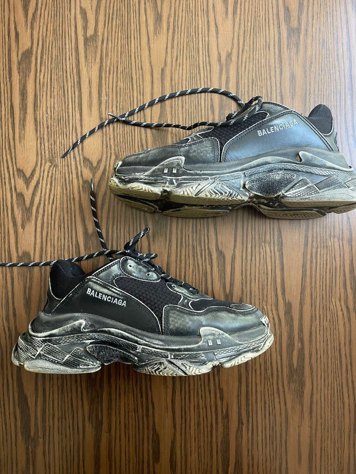 Pre-owned Balenciaga Triple-s Shoes In Black