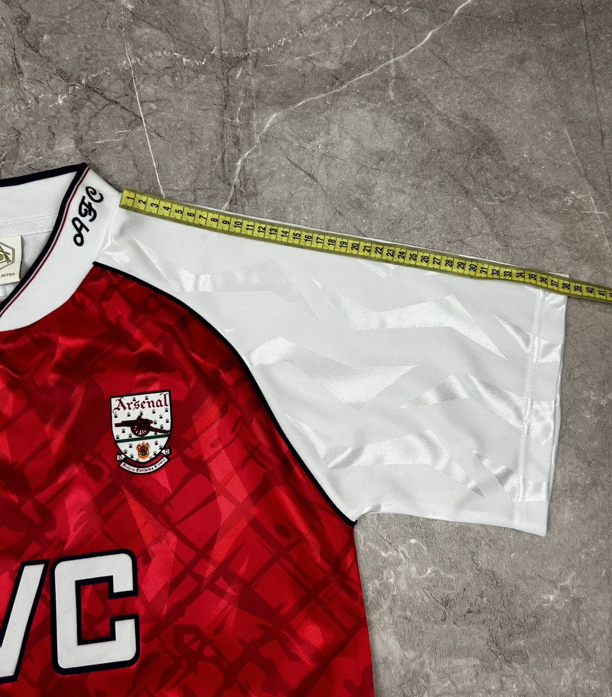 Vintage ARSENAL LONDON 1990 1992 FOOTBALL SOCCER JERSEY SCORE DRAW Size US M / EU 48-50 / 2 - 9 Thumbnail