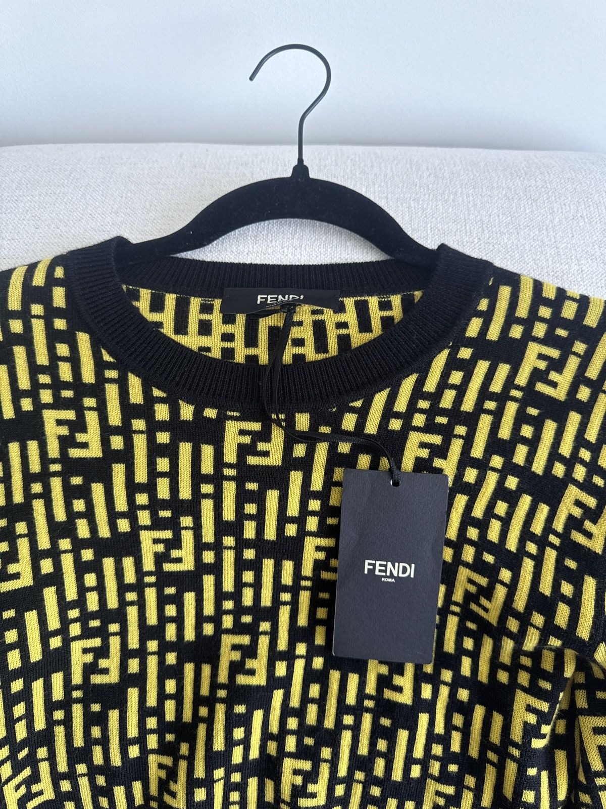 Fendi Yellow and black Fendi sweater Size US S / EU 44-46 / 1 - 4 Thumbnail