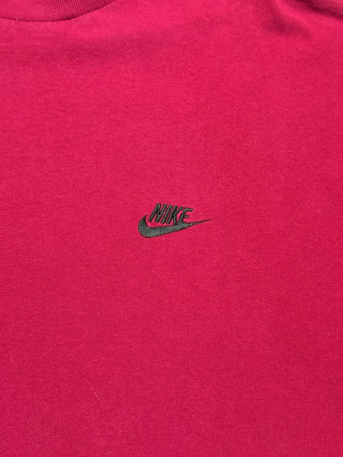 Nike × Vintage Vintage Nike T Shirt Baggy Mini Swoosh Retro Fit Amazing 90s Size US L / EU 52-54 / 3 - 6 Thumbnail