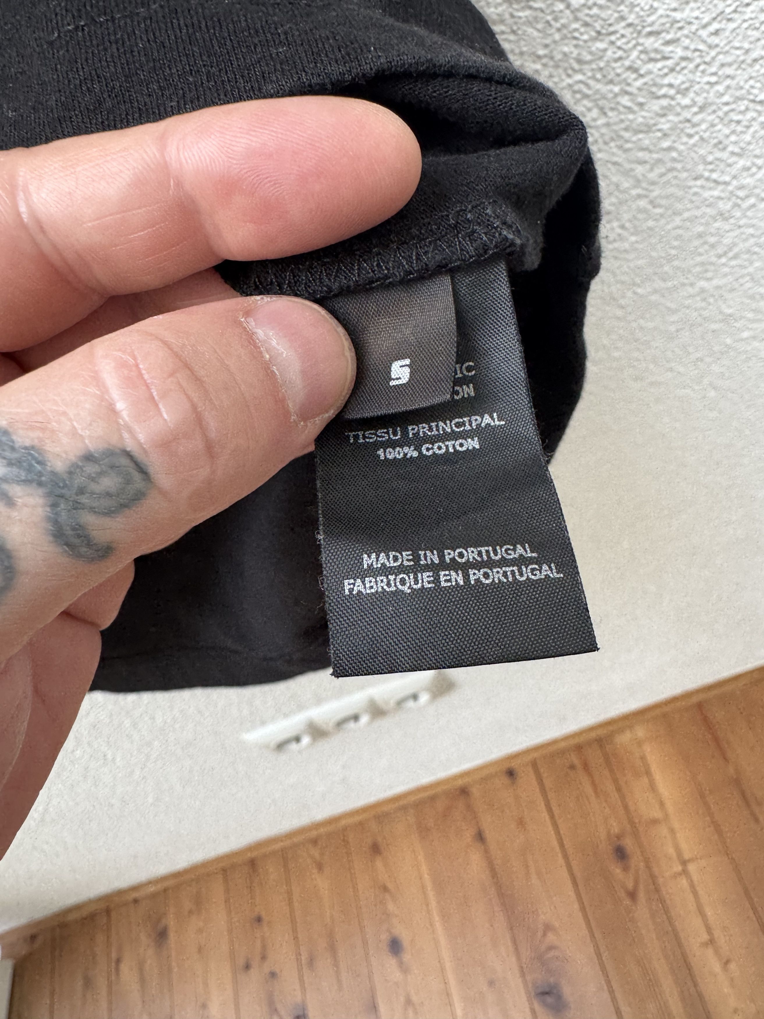 Vetements Vetements Oversized T-shirt - Black Size US S / EU 44-46 / 1 - 6 Thumbnail