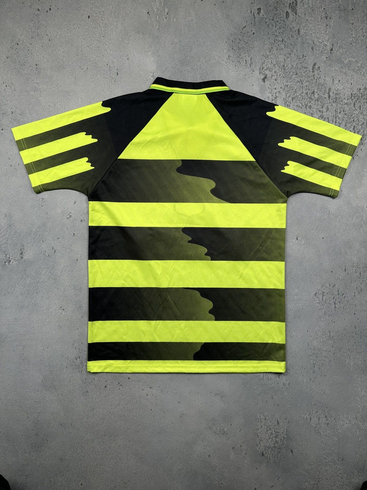 Umbro Vintage Celtic FC 1996-97 Away Jersey Umbro Super Rare 90s Size US L / EU 52-54 / 3 - 2 Thumbnail