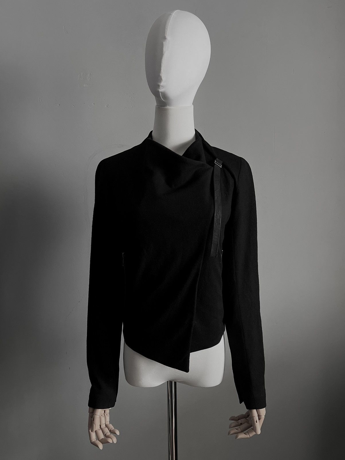 RARE HELMUT LANG ASYMMETRIC CLOSURE JACKET